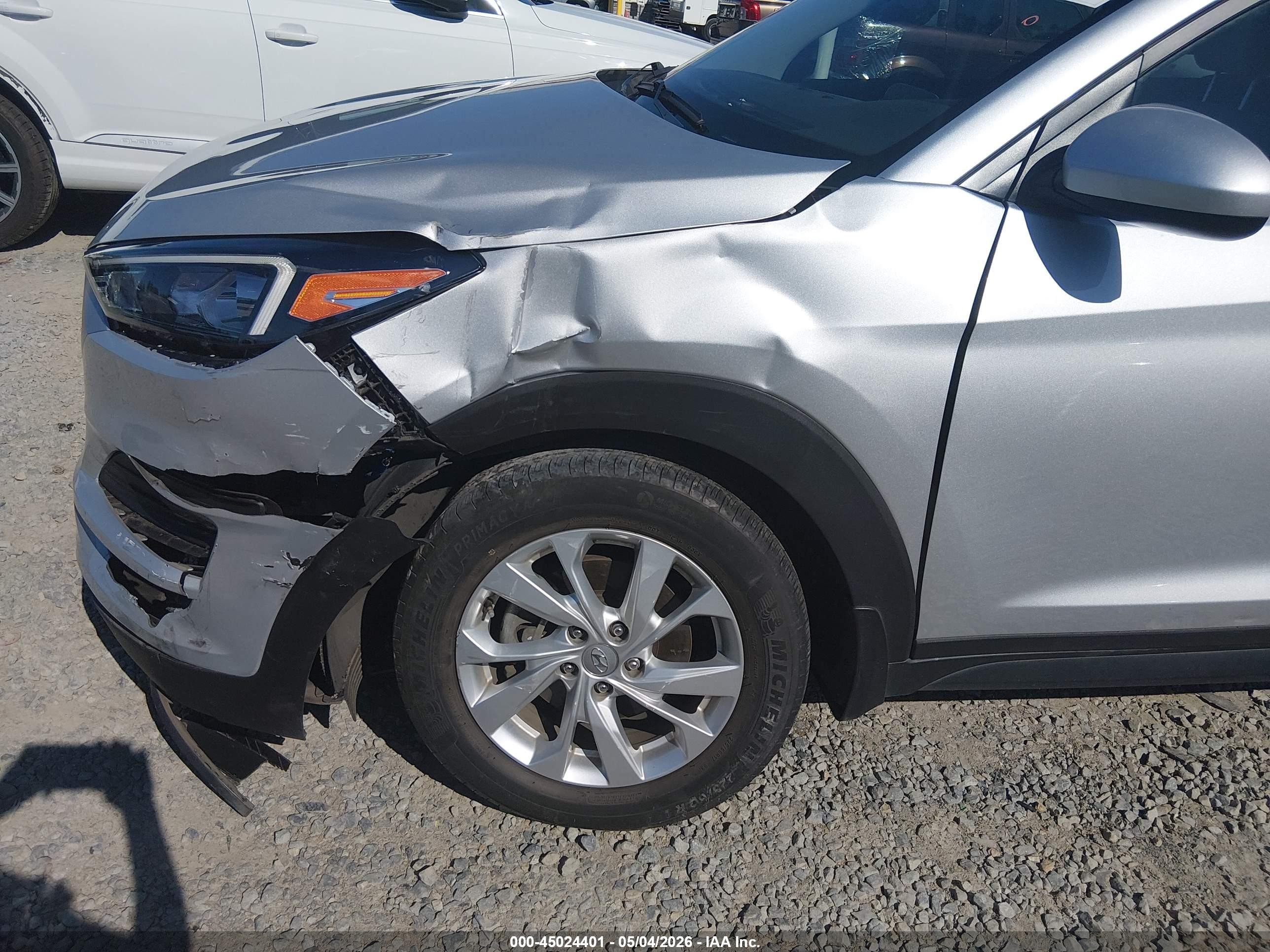 2019 Hyundai Tucson Value Серебряный vin: KM8J3CA44KU844970