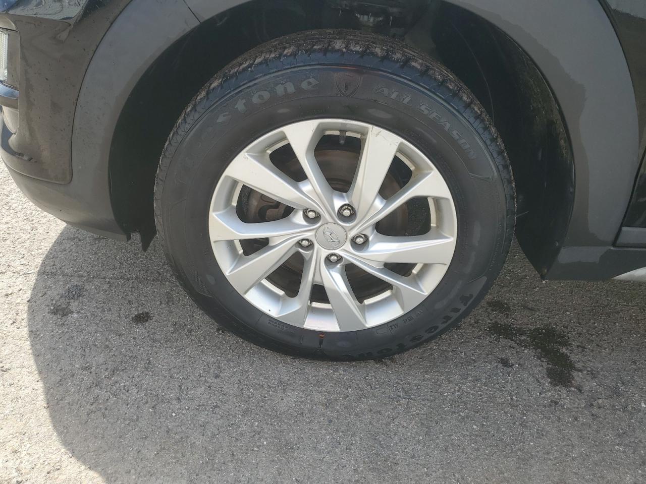 2021 Hyundai Tucson Value Черный vin: KM8J3CA44MU349087 Damage: Left Front Wheel, Curb Rash, 7 To 8 Inches