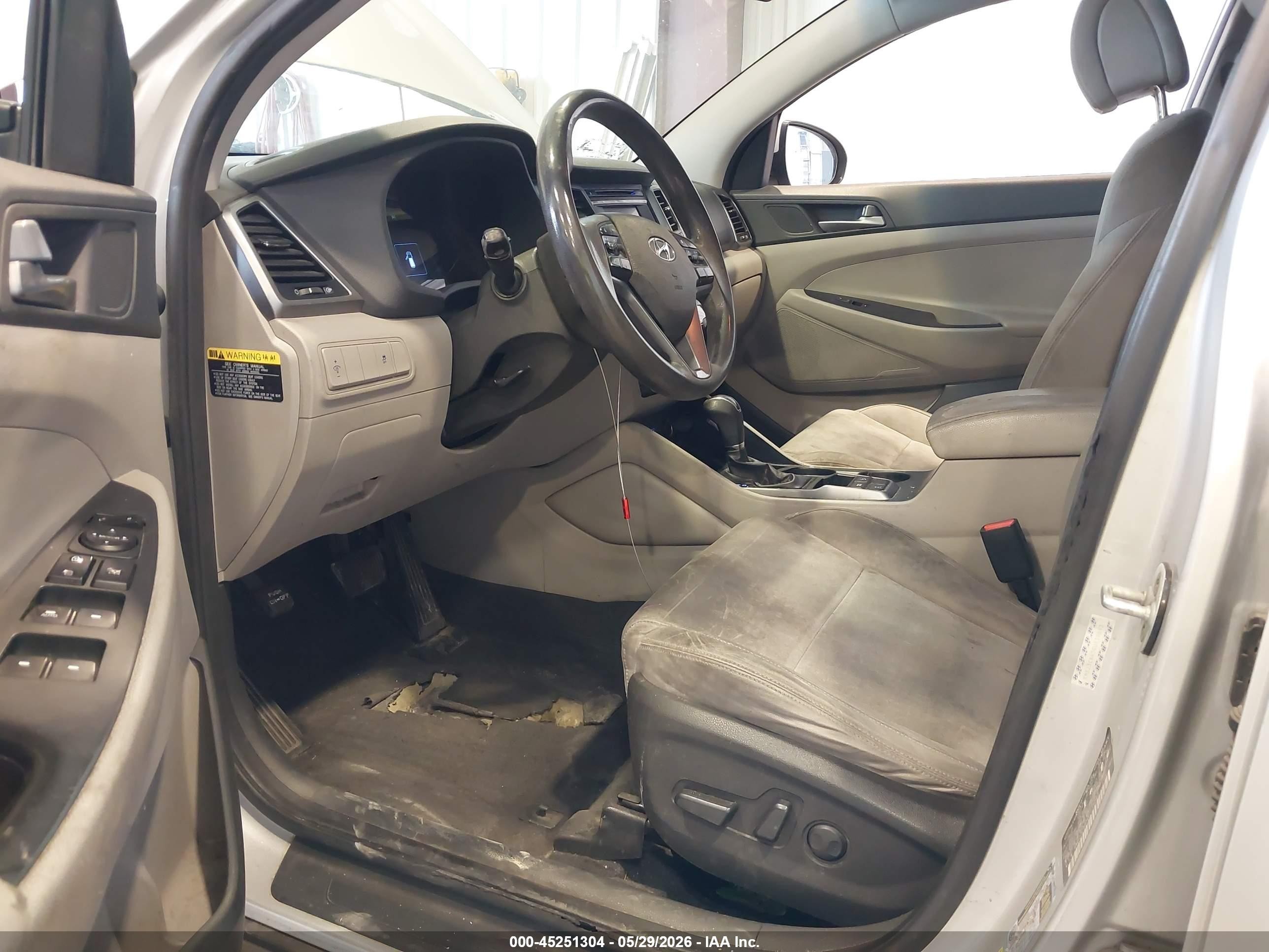2016 Hyundai Tucson Se Gray vin: KM8J3CA45GU139893