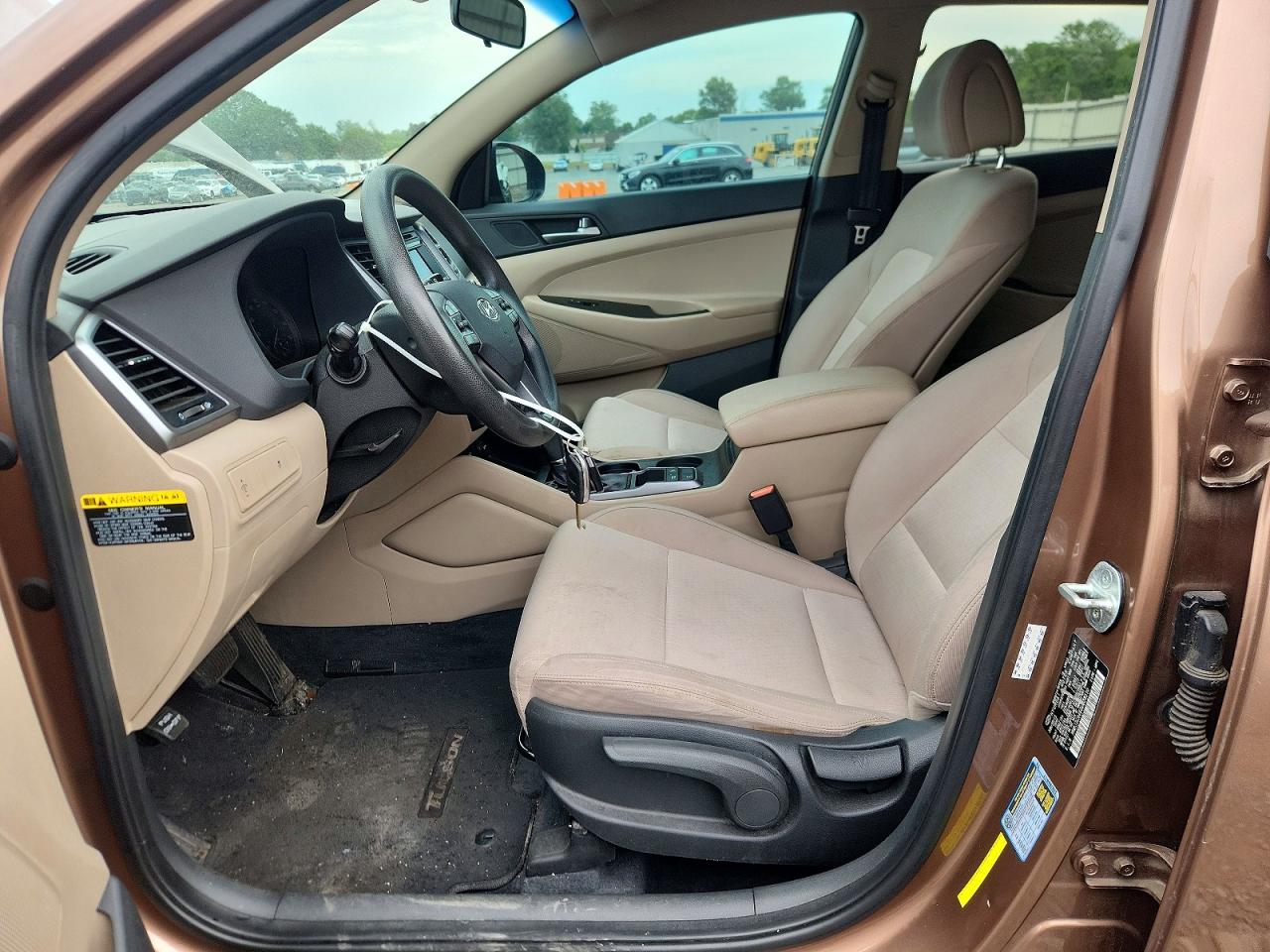 2016 Hyundai Tucson Se Brown vin: KM8J3CA46GU038510