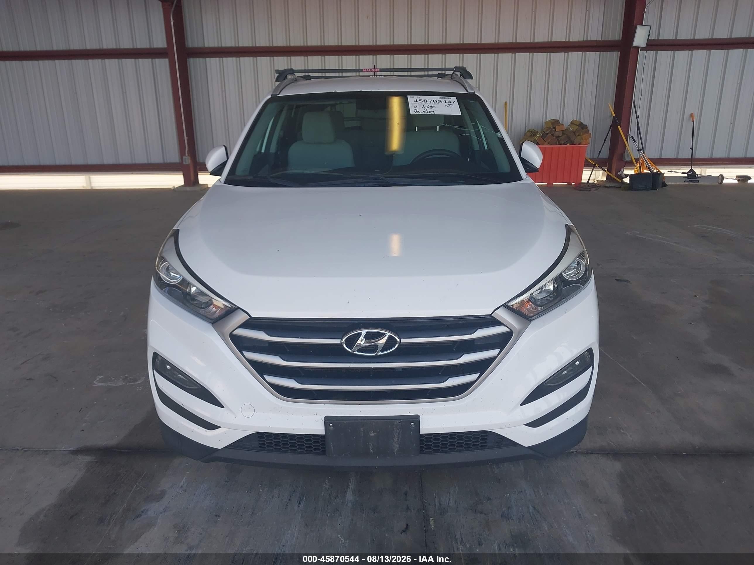 2017 Hyundai Tucson Se White vin: KM8J3CA46HU316761