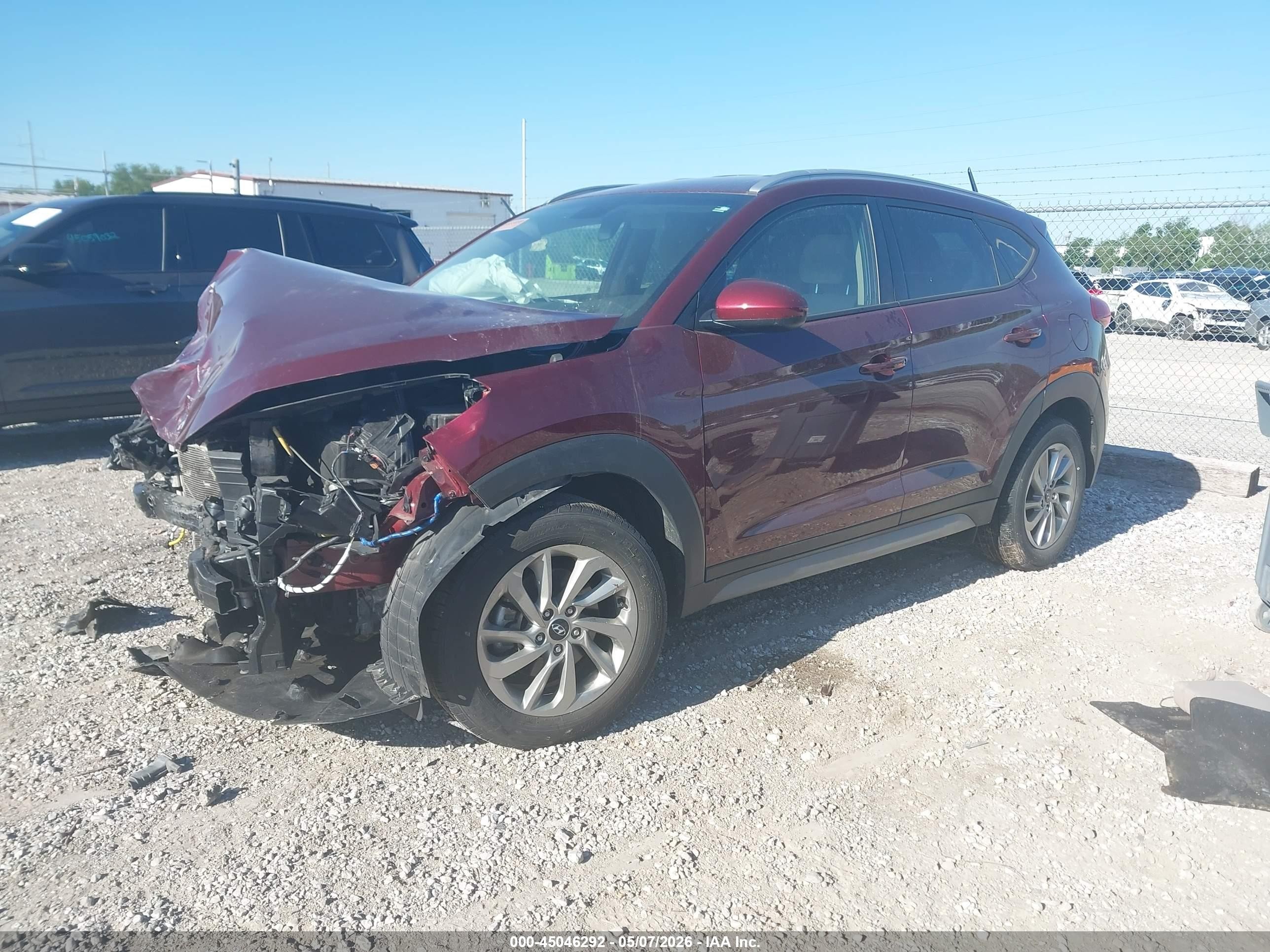2018 Hyundai Tucson Sel Red vin: KM8J3CA46JU607265