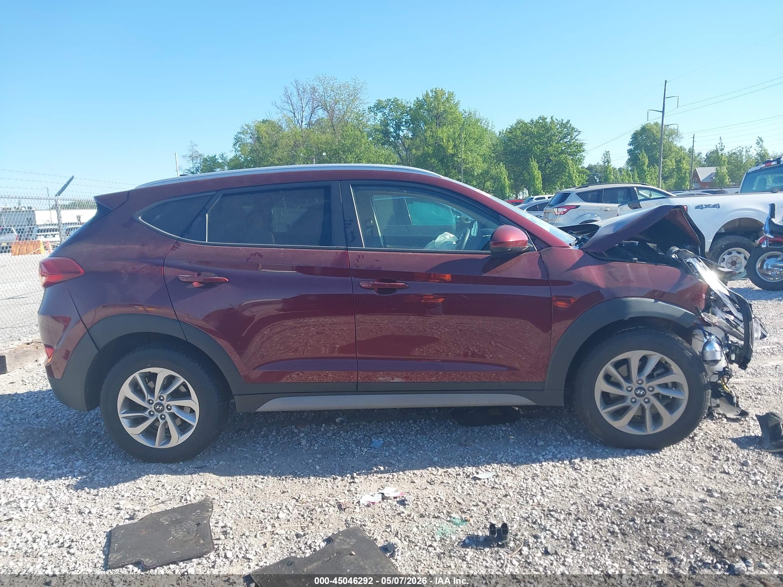 2018 Hyundai Tucson Sel Red vin: KM8J3CA46JU607265