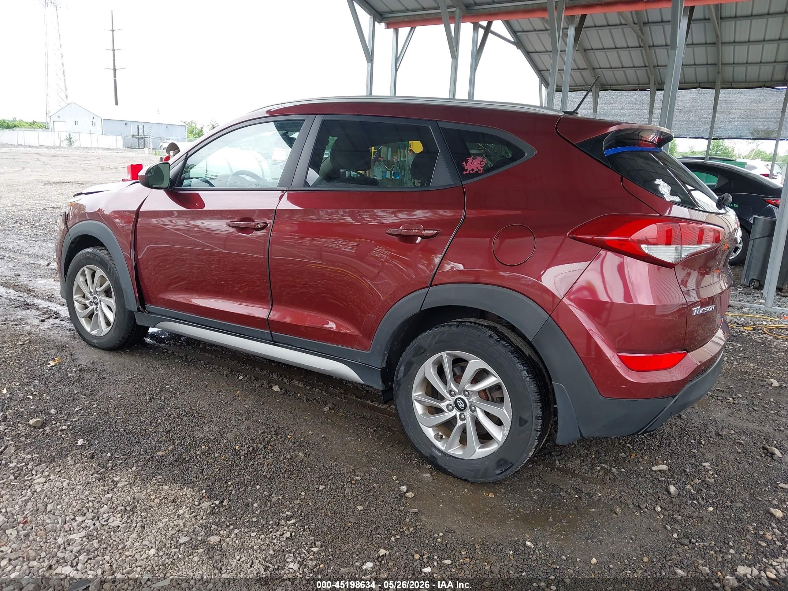 2017 Hyundai Tucson Se Темно-бордовый vin: KM8J3CA47HU281762