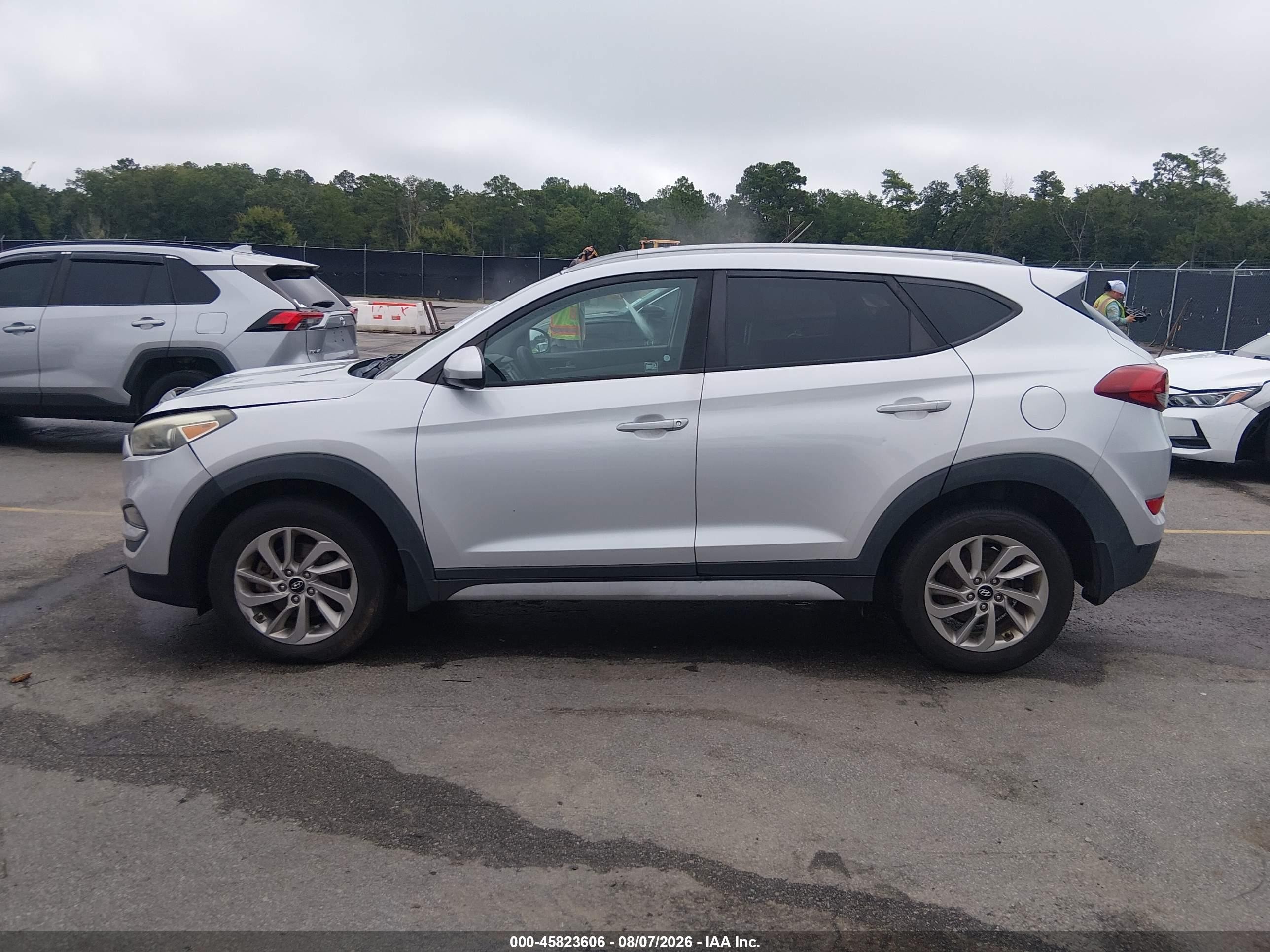 2017 Hyundai Tucson Se Silver vin: KM8J3CA47HU583407
