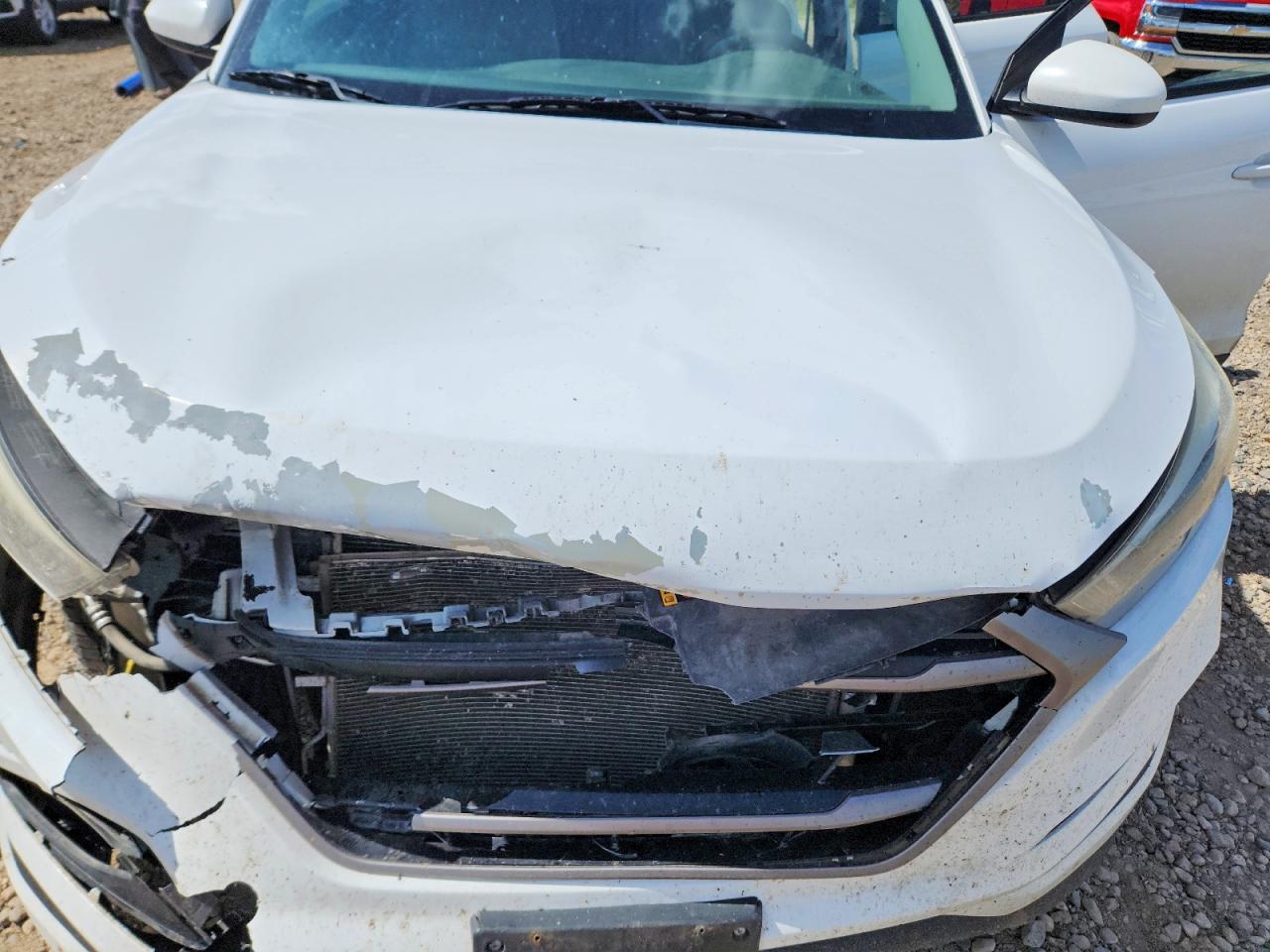 2016 Hyundai Tucson Se White vin: KM8J3CA48GU065482
