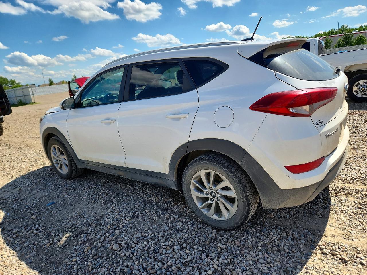 2016 Hyundai Tucson Se White vin: KM8J3CA48GU065482