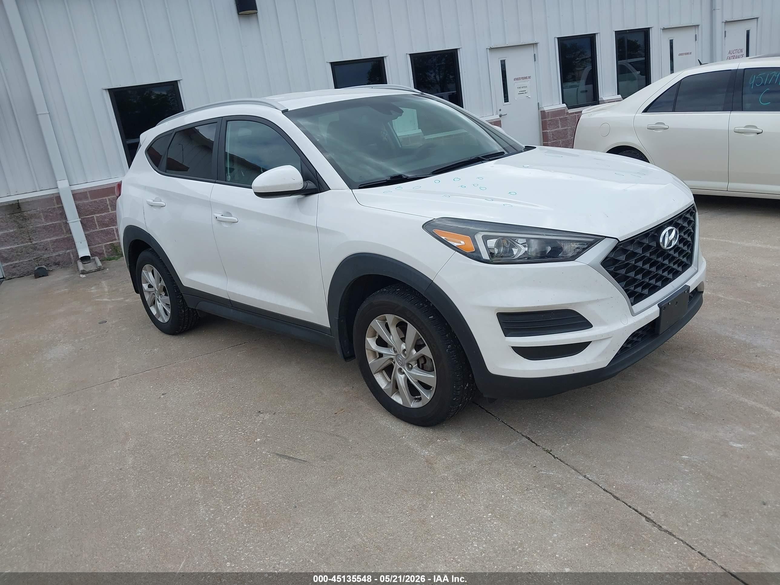2019 Hyundai Tucson Value White vin: KM8J3CA48KU855101