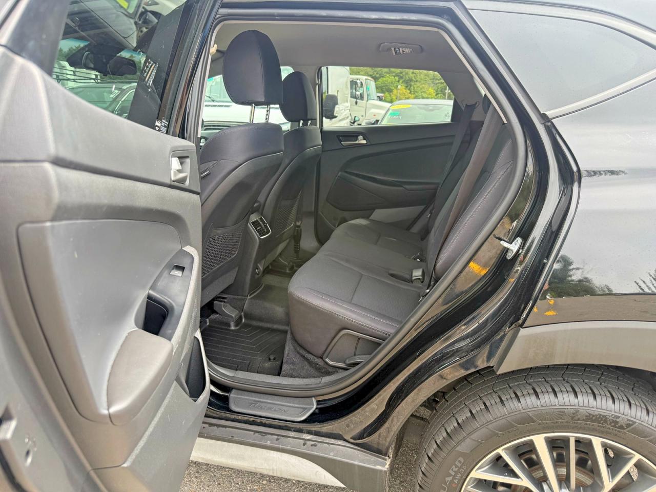 2019 Hyundai Tucson Sel Black vin: KM8J3CAL4KU028090