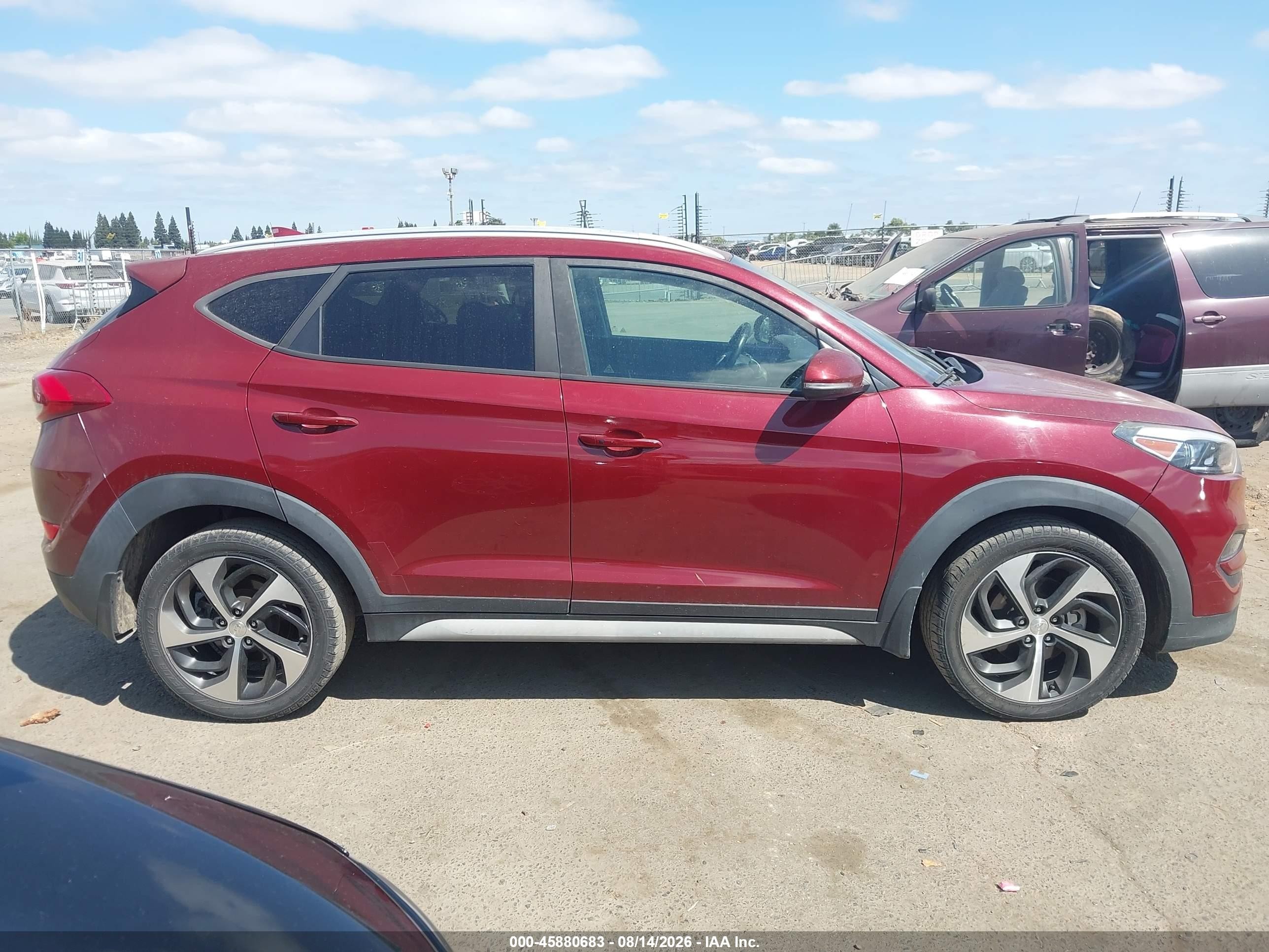 2018 Hyundai Tucson Sport Бордовый vin: KM8J3CAL7JU776850