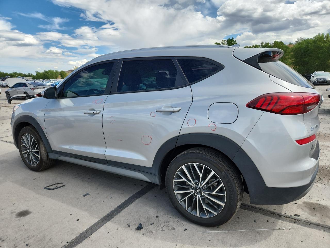 2021 Hyundai Tucson Limited Серебряный vin: KM8J3CAL9MU346340