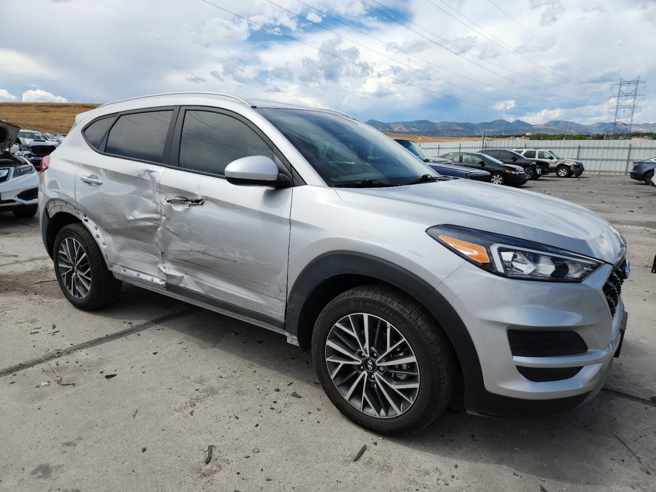 2021 Hyundai Tucson Limited Серебряный vin: KM8J3CAL9MU346340