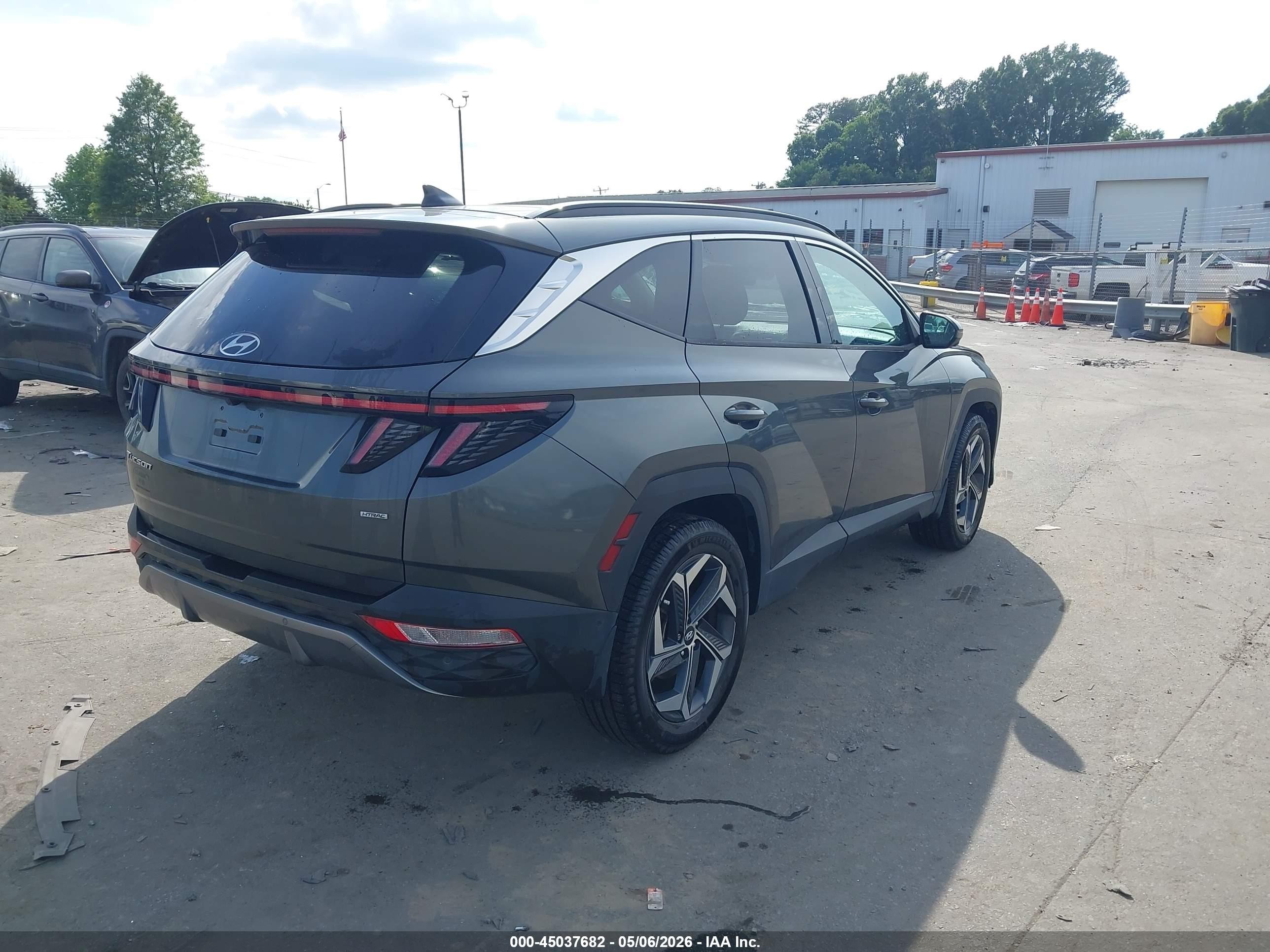 2022 Hyundai Tucson Limited Gray vin: KM8JECAE9NU060369
