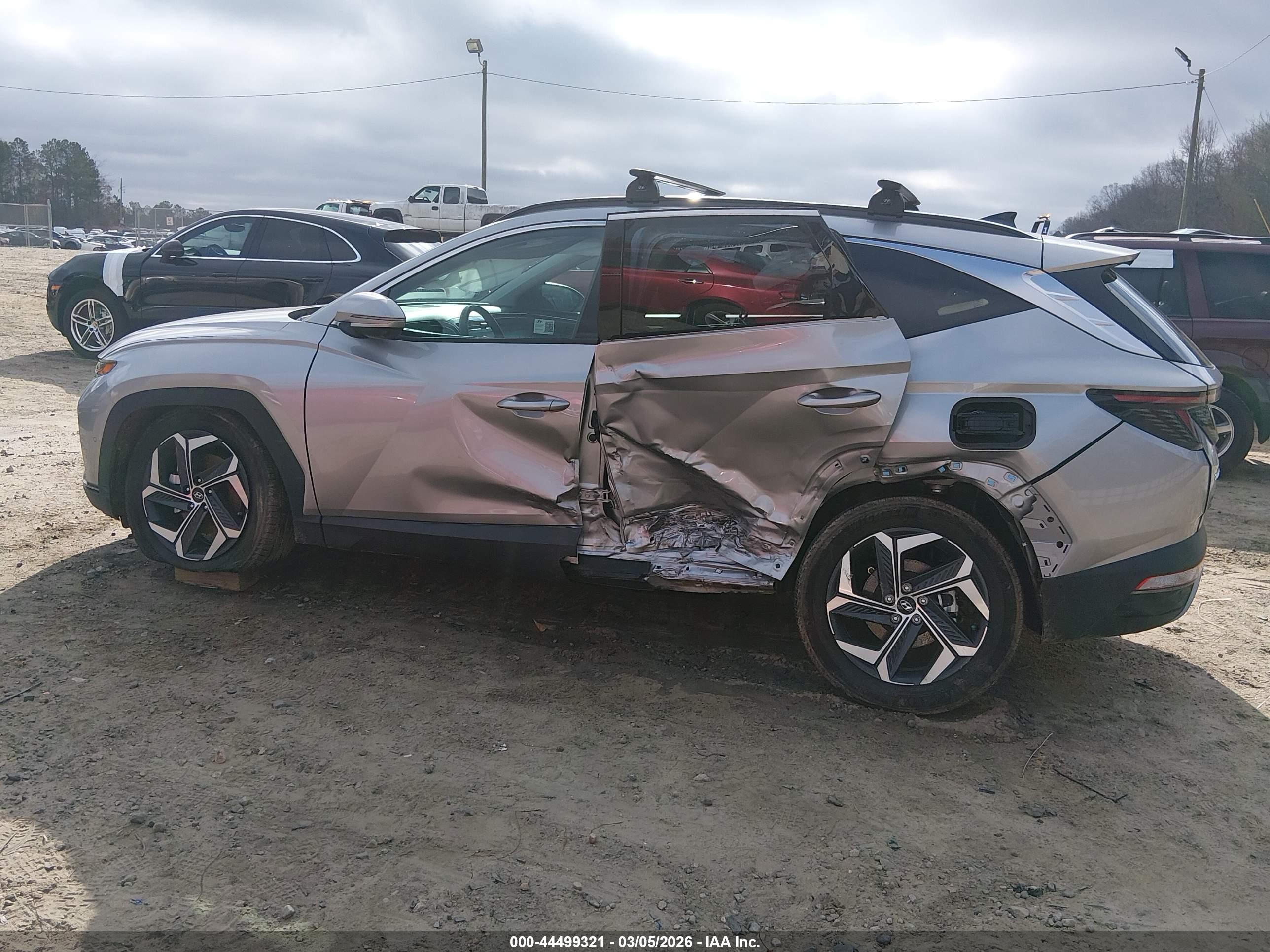2024 Hyundai Tucson Hybrid Limited Серебряный vin: KM8JECD18RU235810