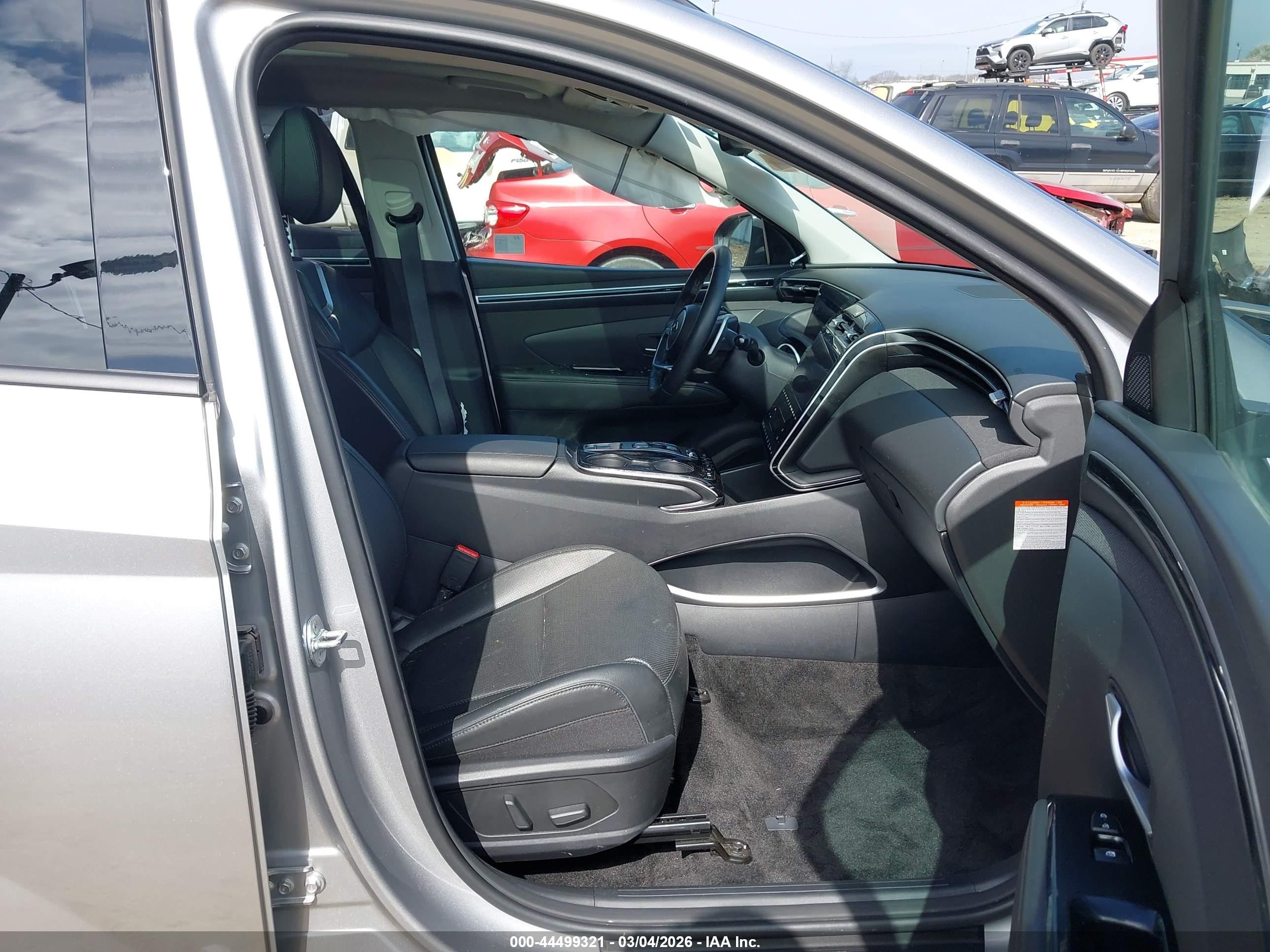 2024 Hyundai Tucson Hybrid Limited Серебряный vin: KM8JECD18RU235810