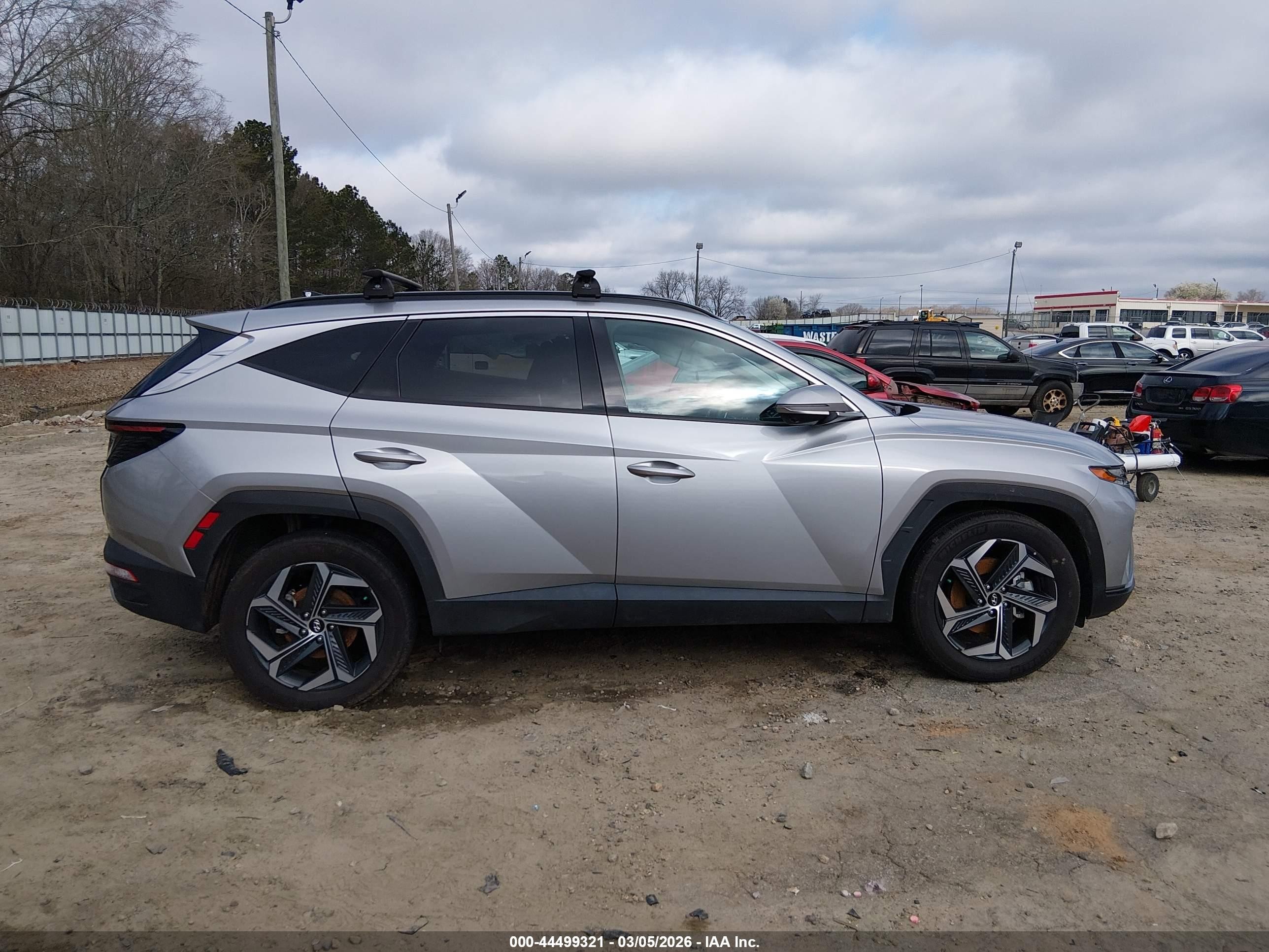 2024 Hyundai Tucson Hybrid Limited Серебряный vin: KM8JECD18RU235810