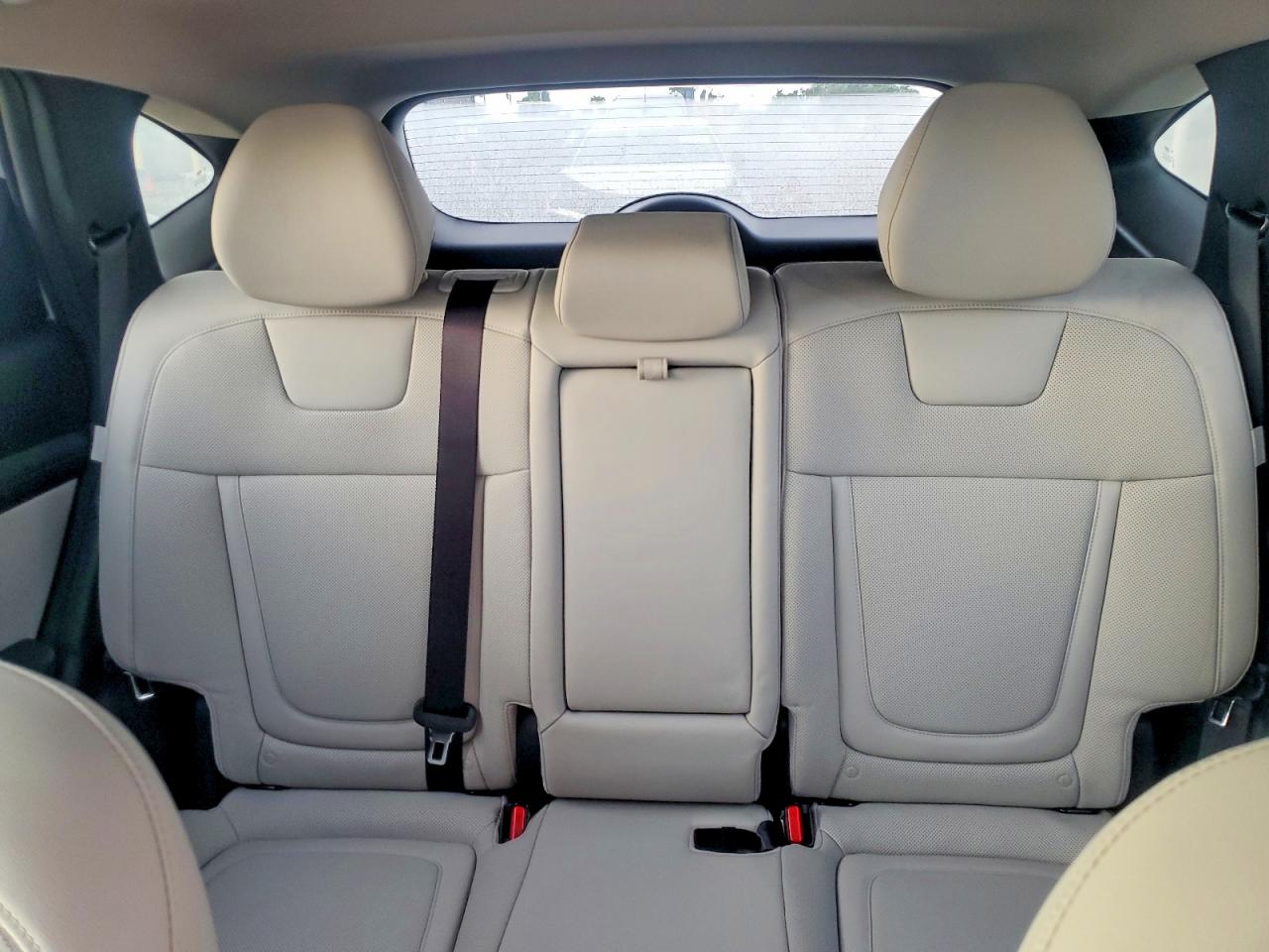 2025 Hyundai Tucson Limited White vin: KM8JEDD19SU312602