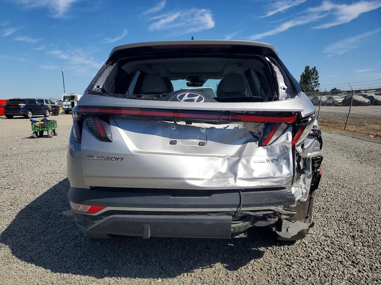 2023 Hyundai Tucson Sel Convenience Silver vin: KM8JFCA10PU112355