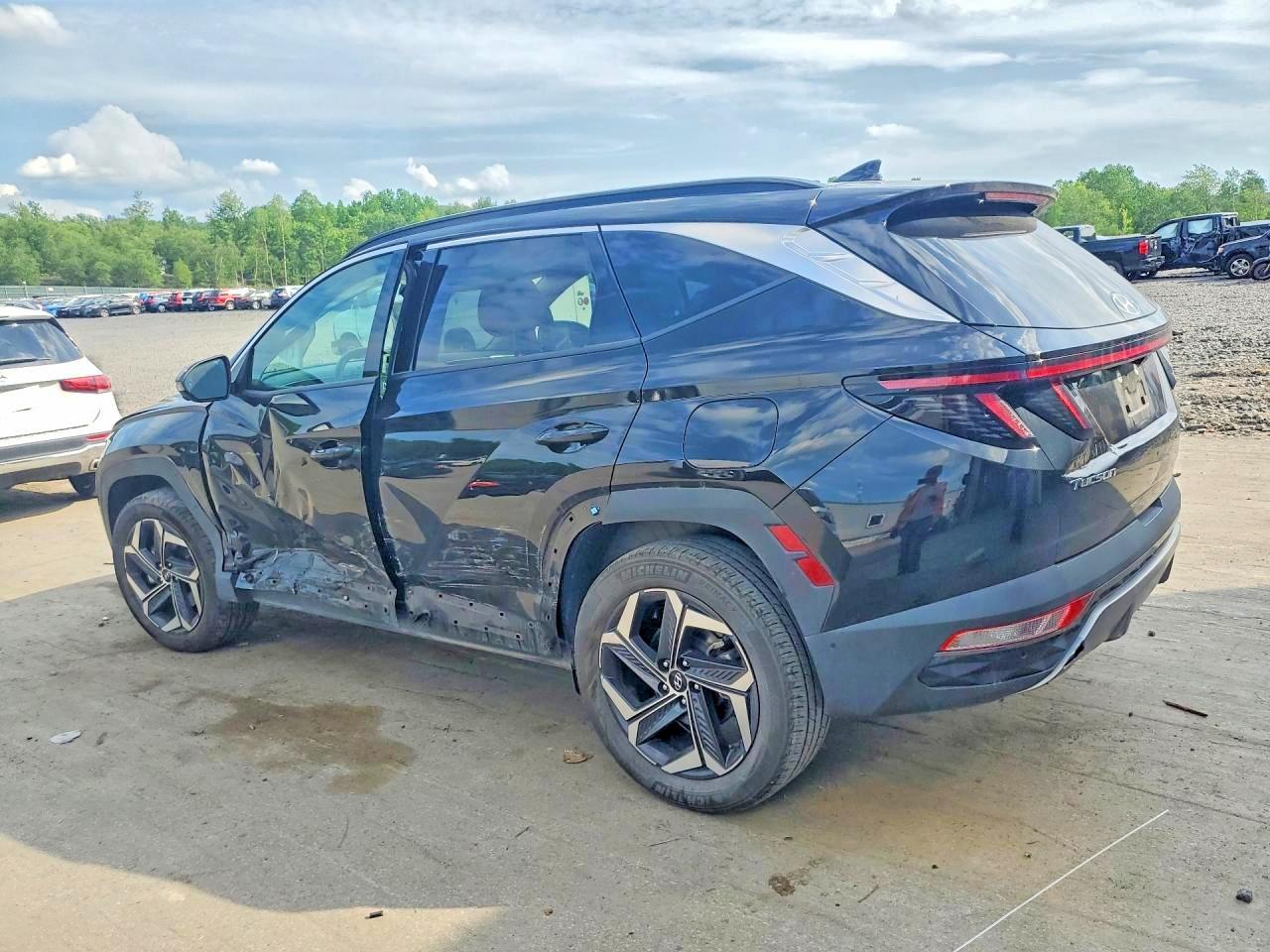 2024 Hyundai Tucson Limited Black vin: KM8JFDD24RU148577