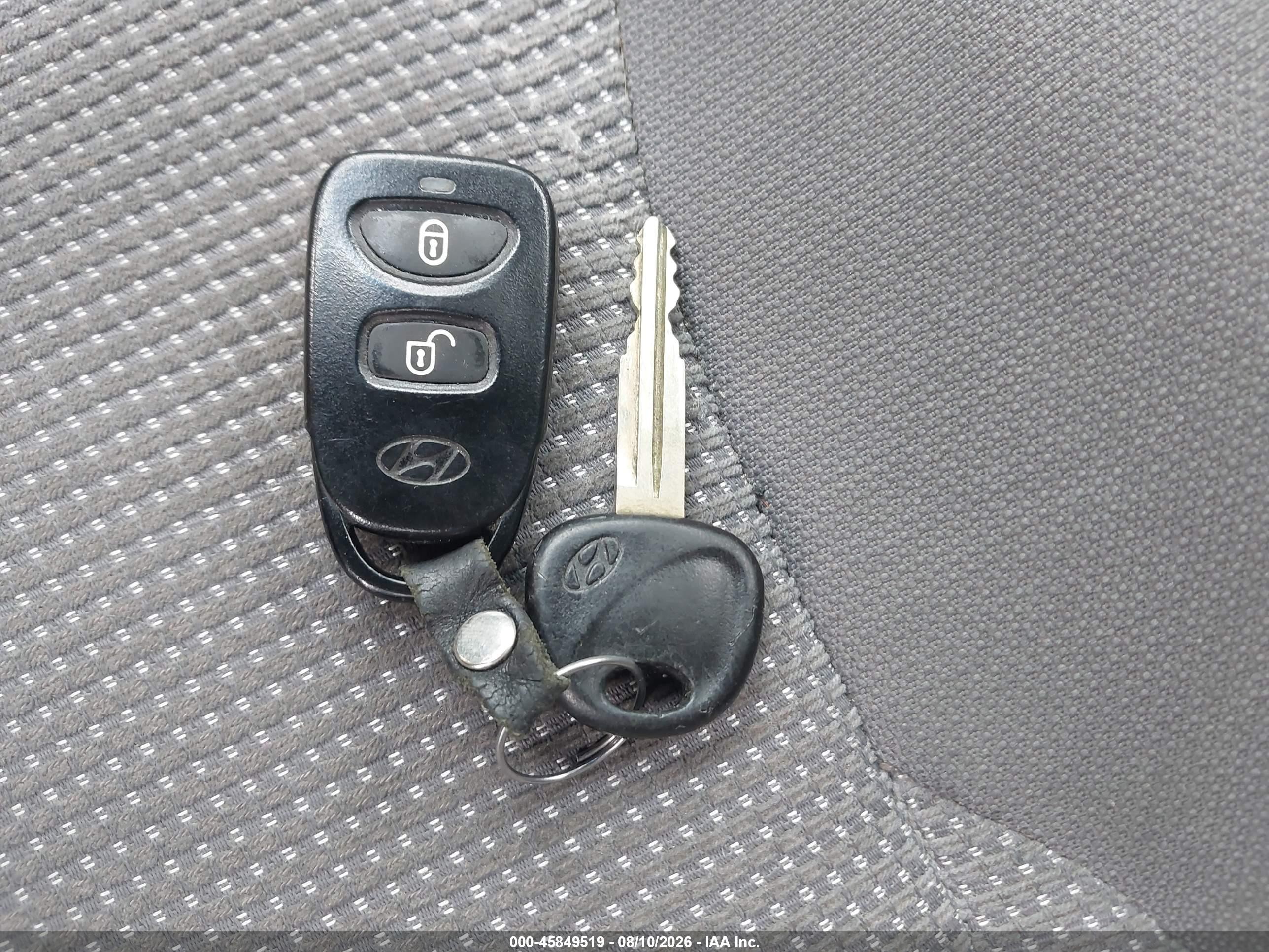 2007 Hyundai Tucson Gls Серебряный vin: KM8JM12B17U646689