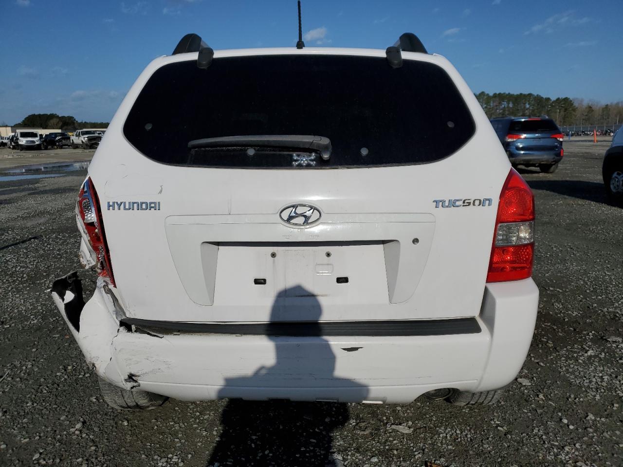 2006 Hyundai Tucson Gl White vin: KM8JM12B26U252438