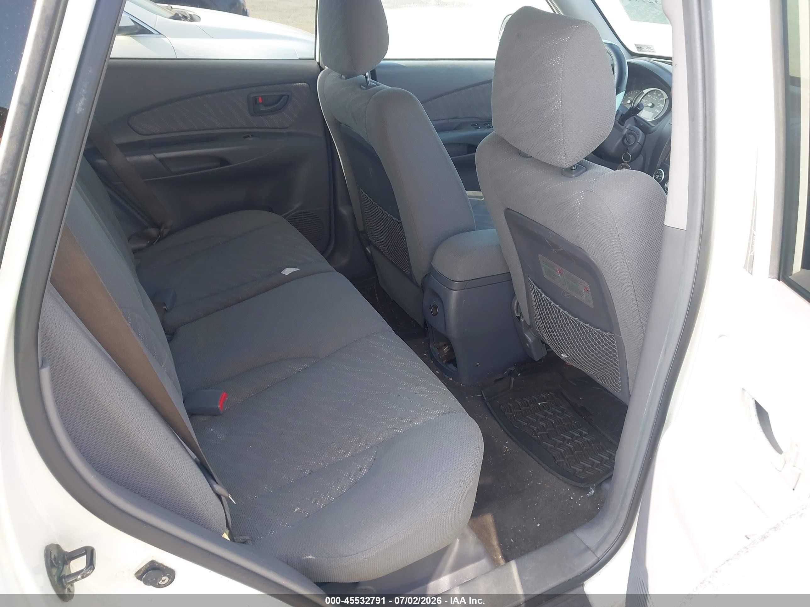 2005 Hyundai Tucson Gl White vin: KM8JM12B55U079805