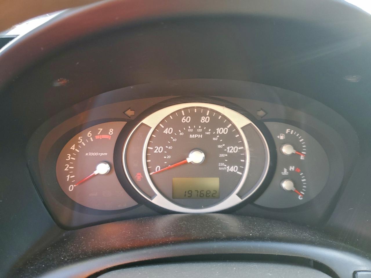 2008 Hyundai Tucson Burgundy vin: KM8JM12B58U816120