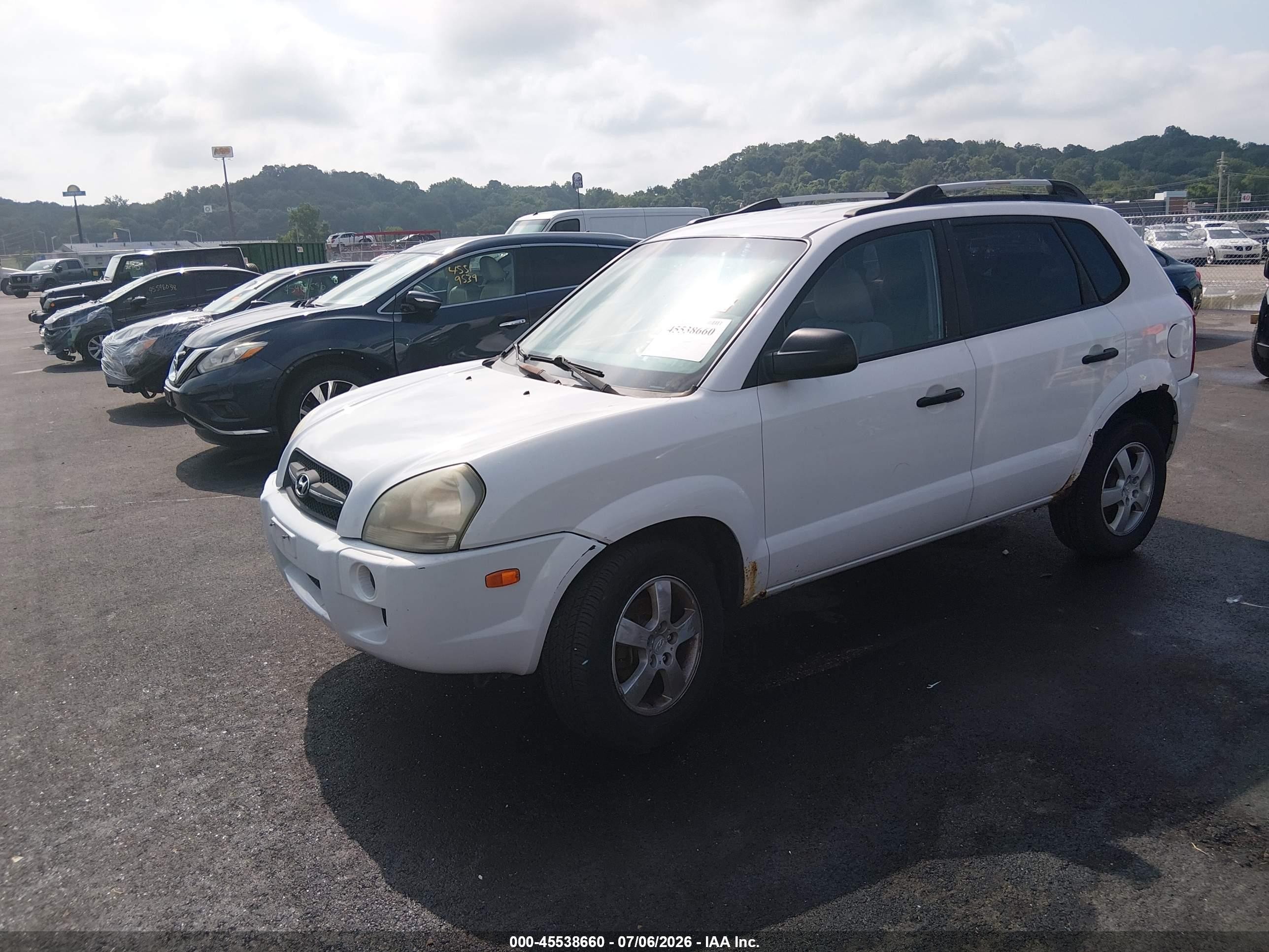2005 Hyundai Tucson Gl White vin: KM8JM12B85U111873
