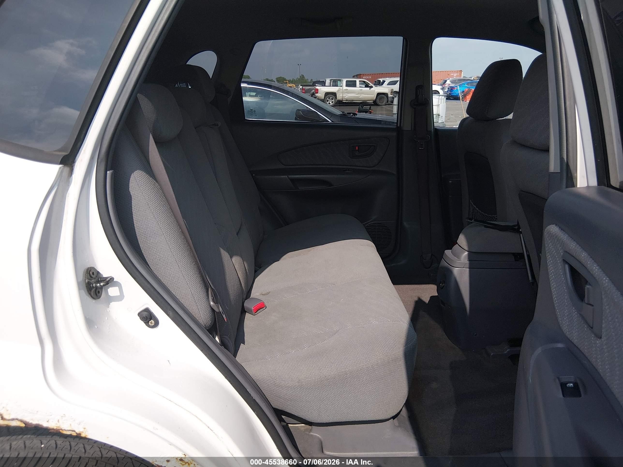 2005 Hyundai Tucson Gl White vin: KM8JM12B85U111873