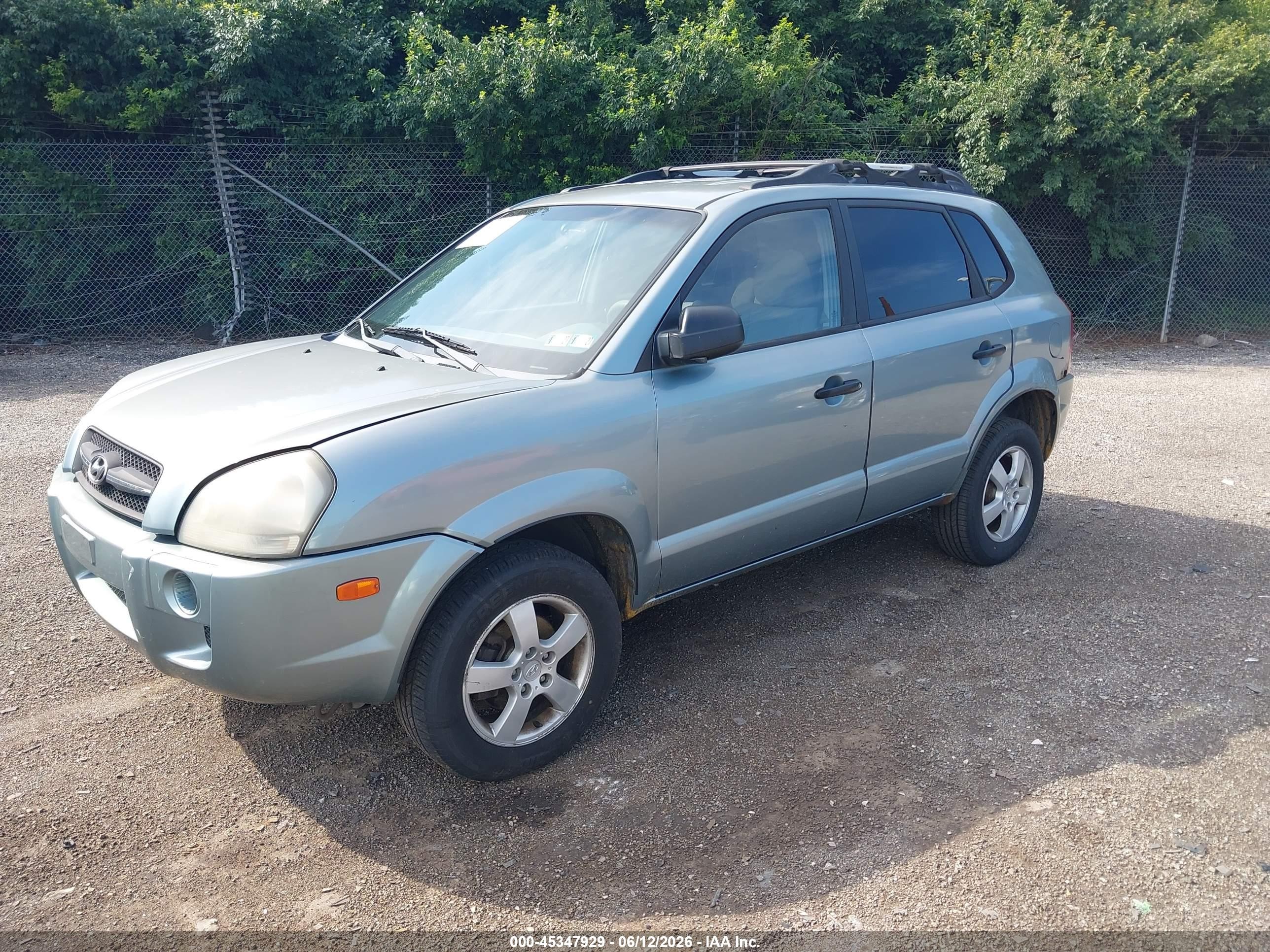 2005 Hyundai Tucson Gl Light Blue vin: KM8JM12BX5U103032