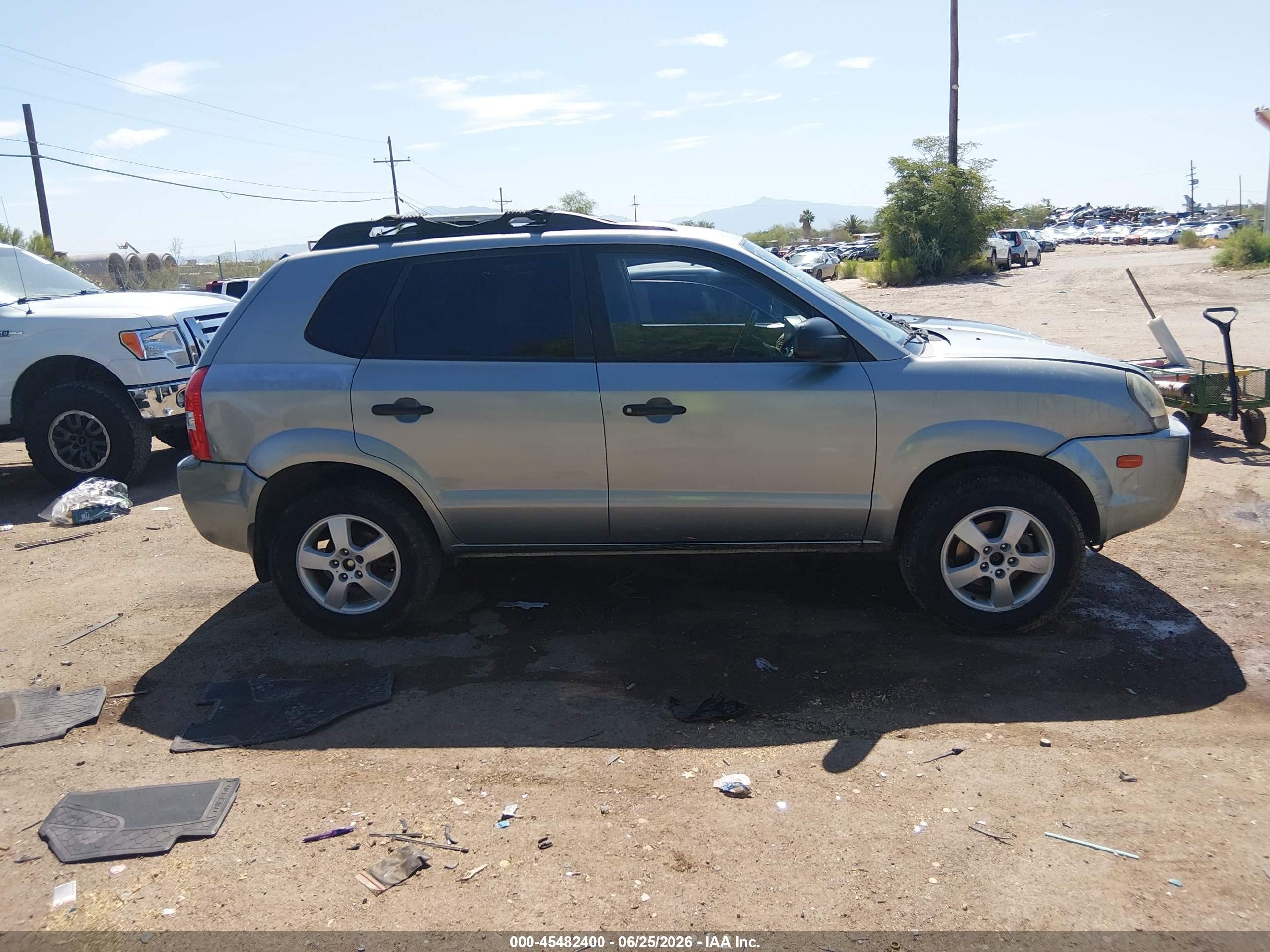 2005 Hyundai Tucson Gl Silver vin: KM8JM12BX5U207259