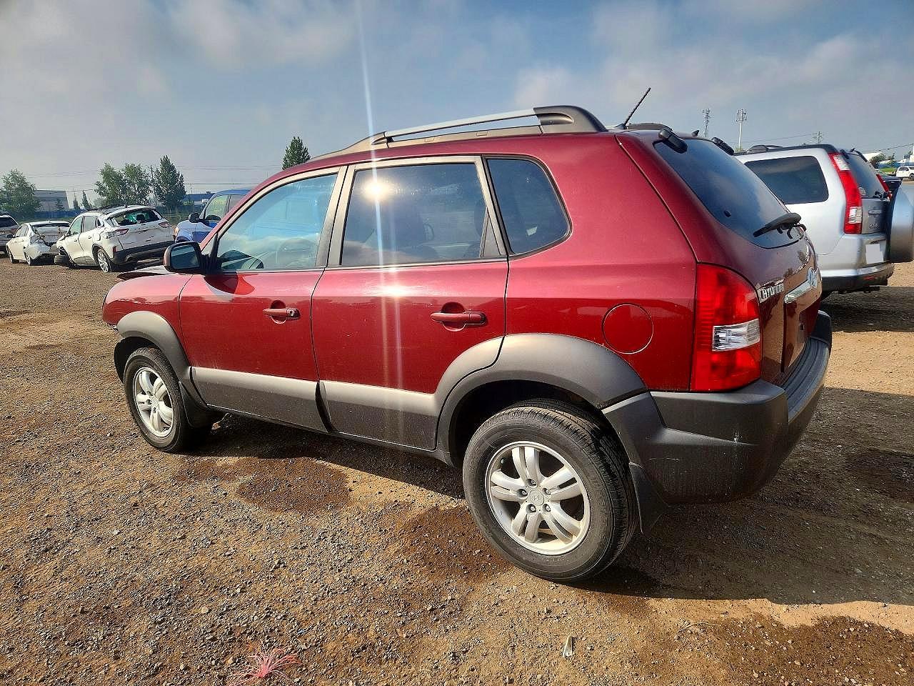 2008 Hyundai Tucson Gl Красный vin: KM8JM12D08U923562