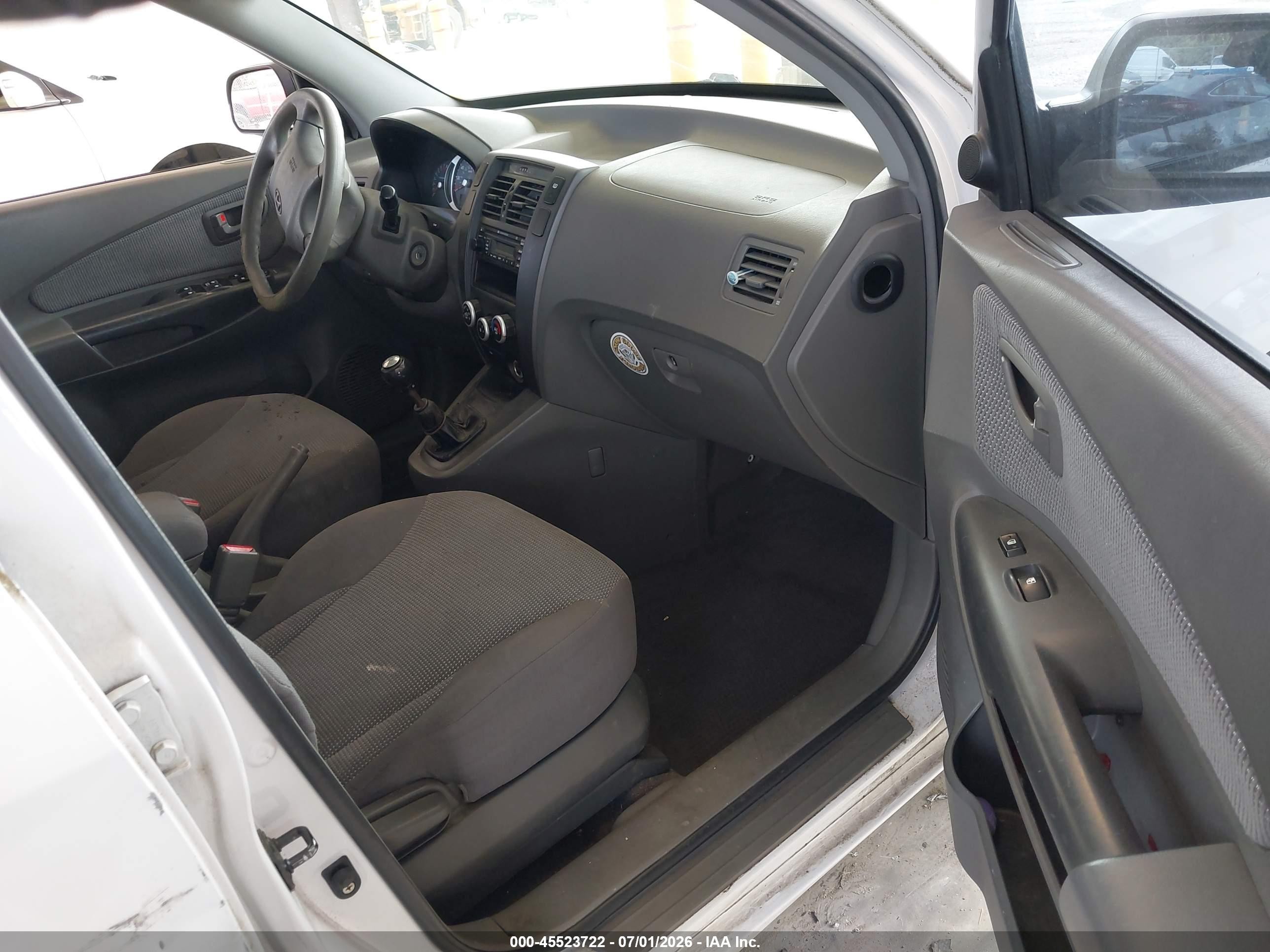 2006 Hyundai Tucson Gl White vin: KM8JM72B66U327712