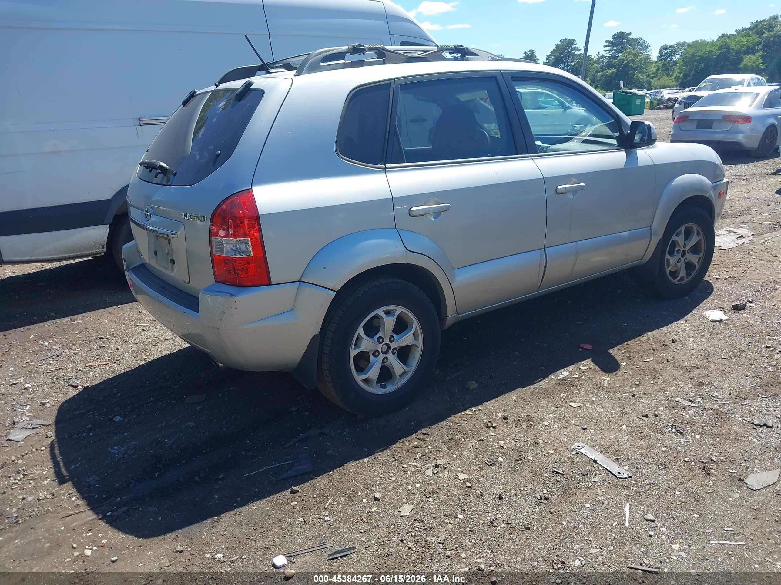 2009 Hyundai Tucson Limited Silver vin: KM8JN12B79U974845