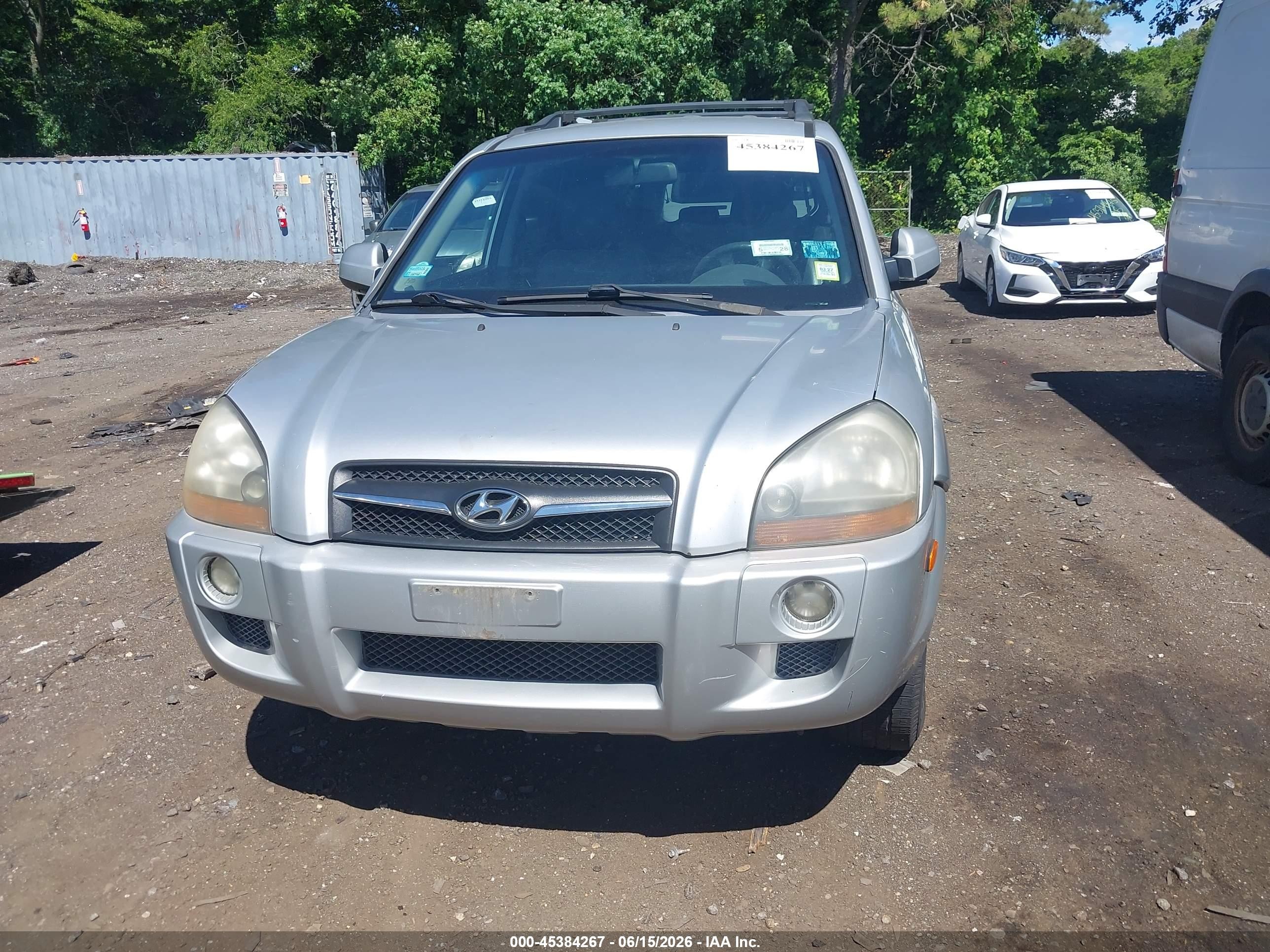 2009 Hyundai Tucson Limited Silver vin: KM8JN12B79U974845