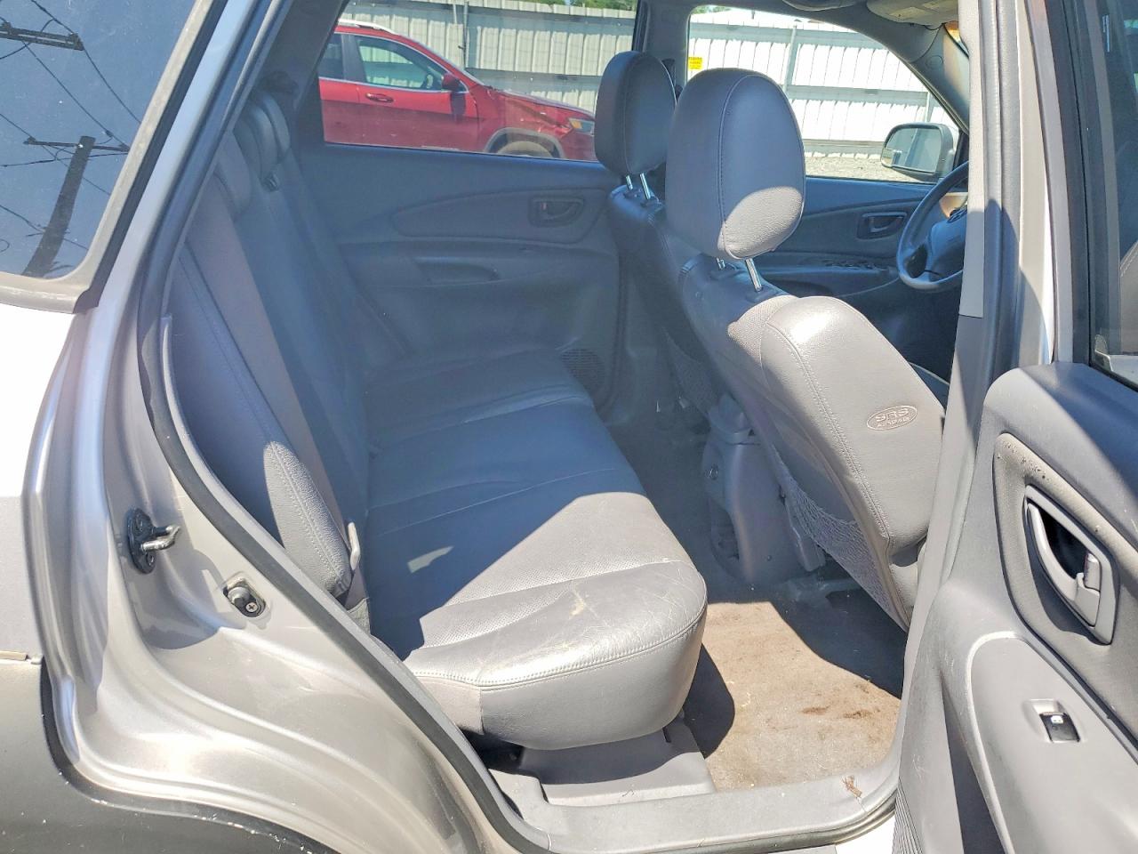 2005 Hyundai Tucson Gls Silver vin: KM8JN12D05U079970