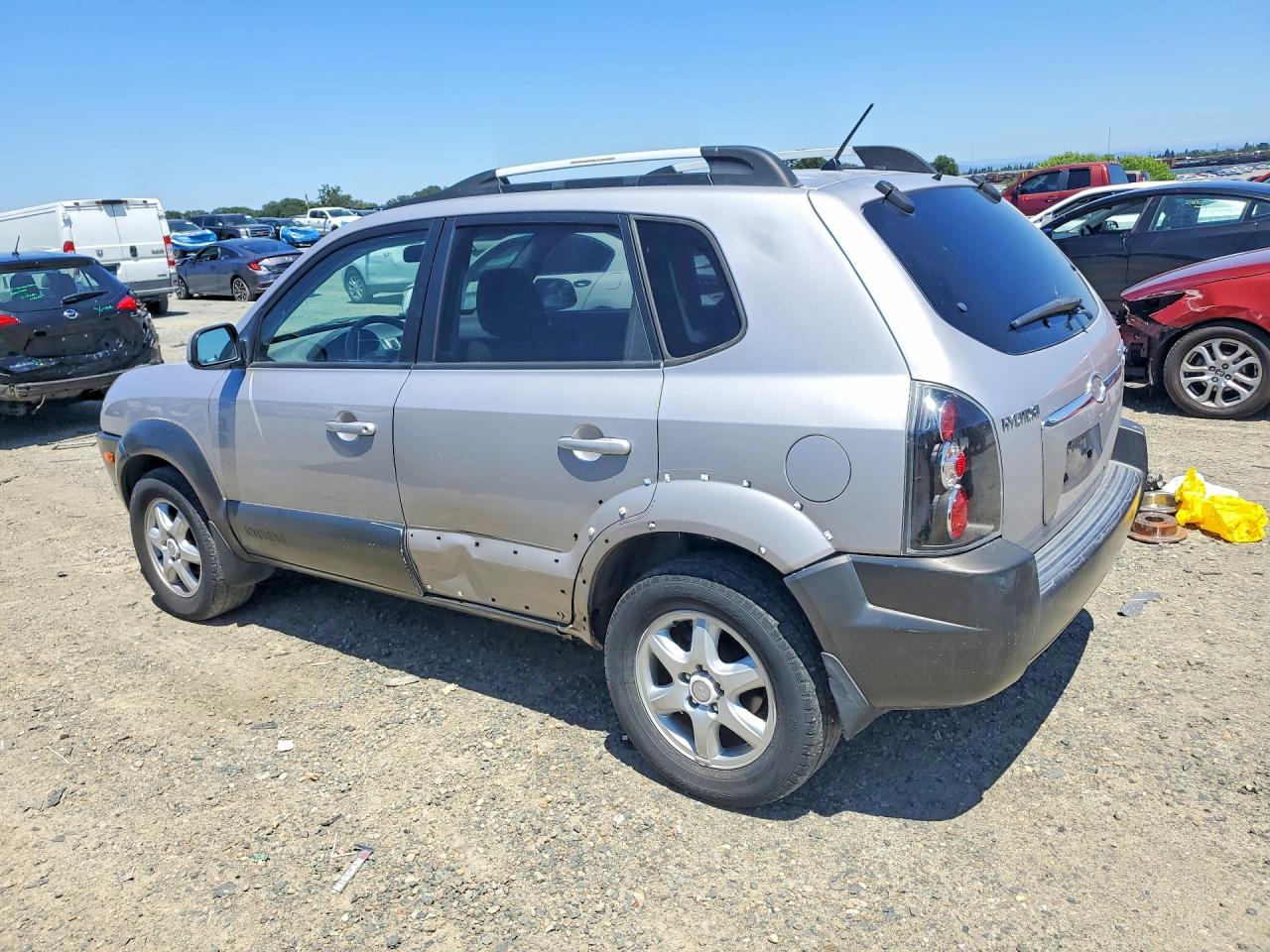 2005 Hyundai Tucson Gls Серебряный vin: KM8JN12D15U086507