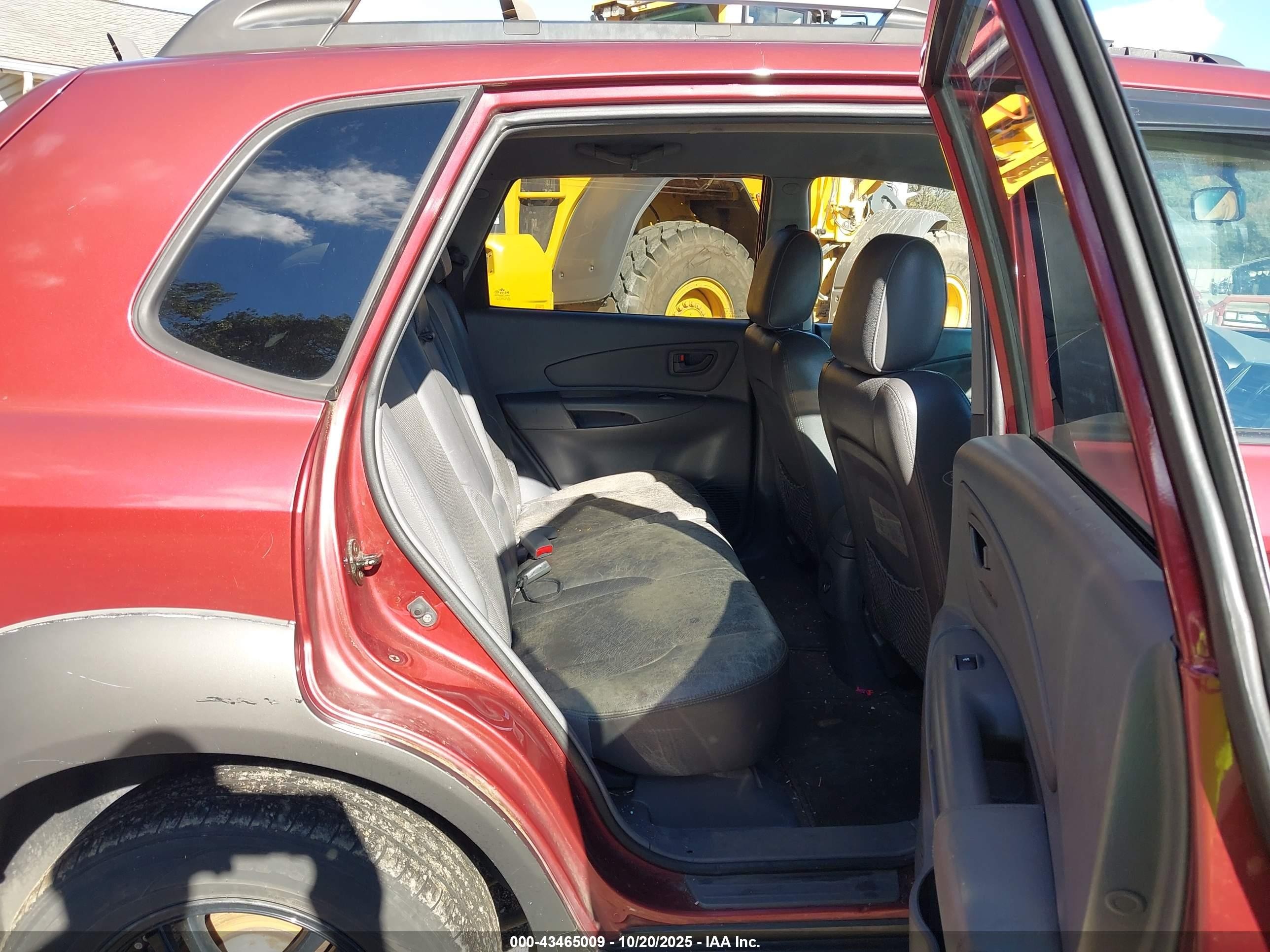 2005 Hyundai Tucson Gls/lx Red vin: KM8JN12D25U051636