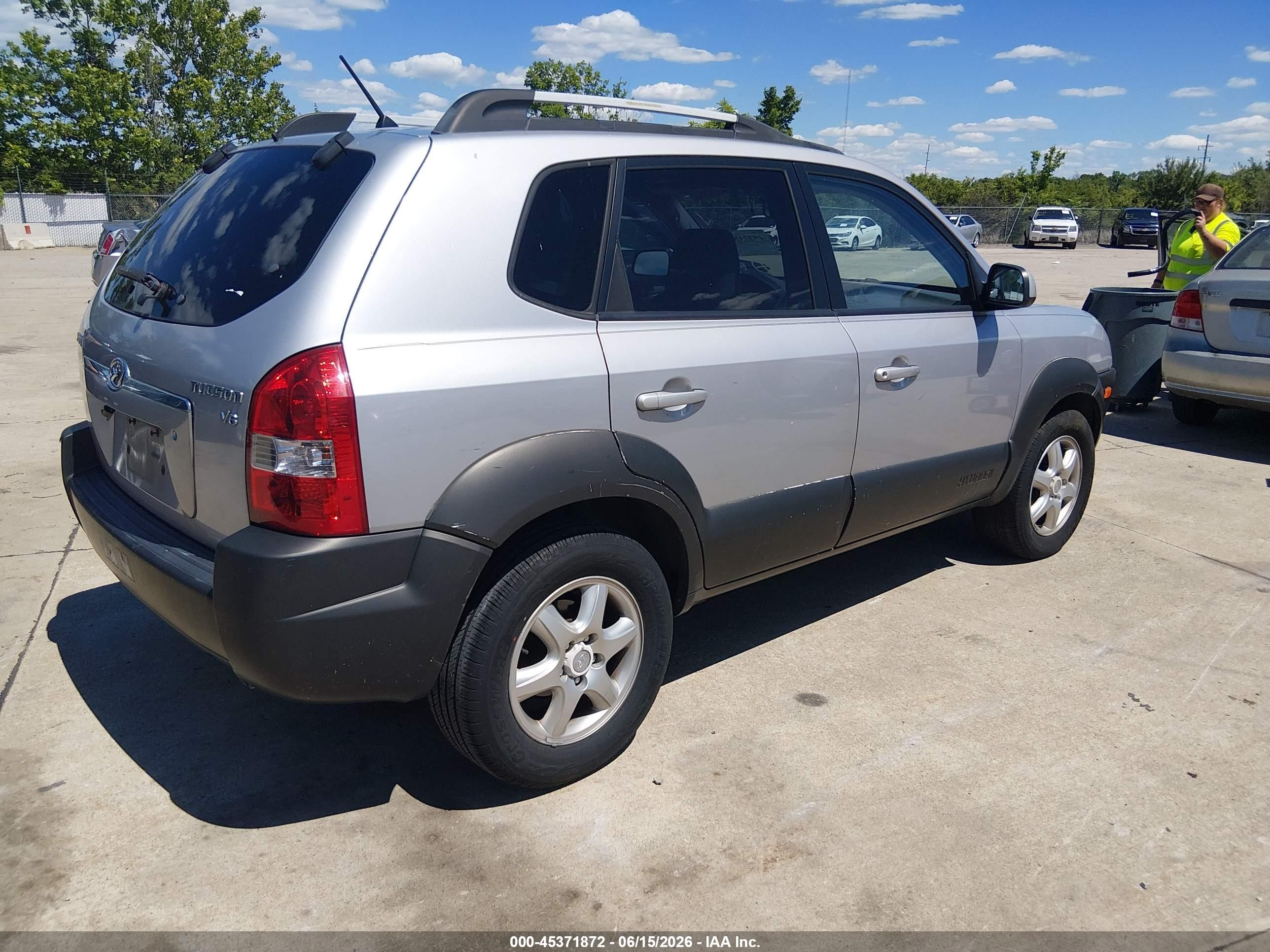 2005 Hyundai Tucson Gls/lx Silver vin: KM8JN12D35U061043