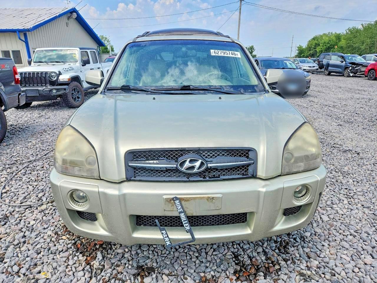 2008 Hyundai Tucson Se Gold vin: KM8JN12D38U732666
