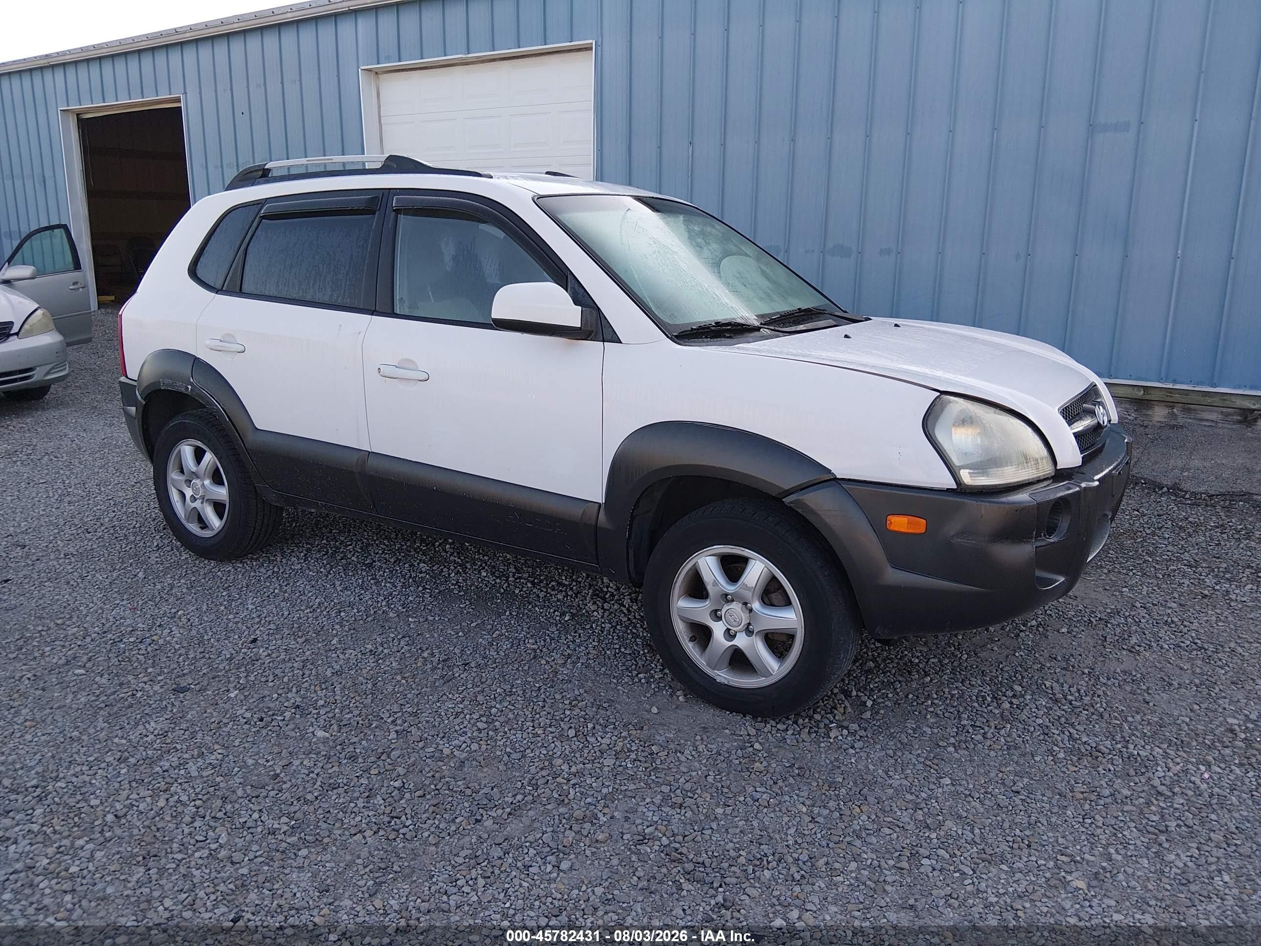 2005 Hyundai Tucson Gls/lx White vin: KM8JN12D55U083528