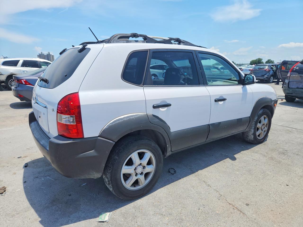 2005 Hyundai Tucson Gls White vin: KM8JN12D55U230835
