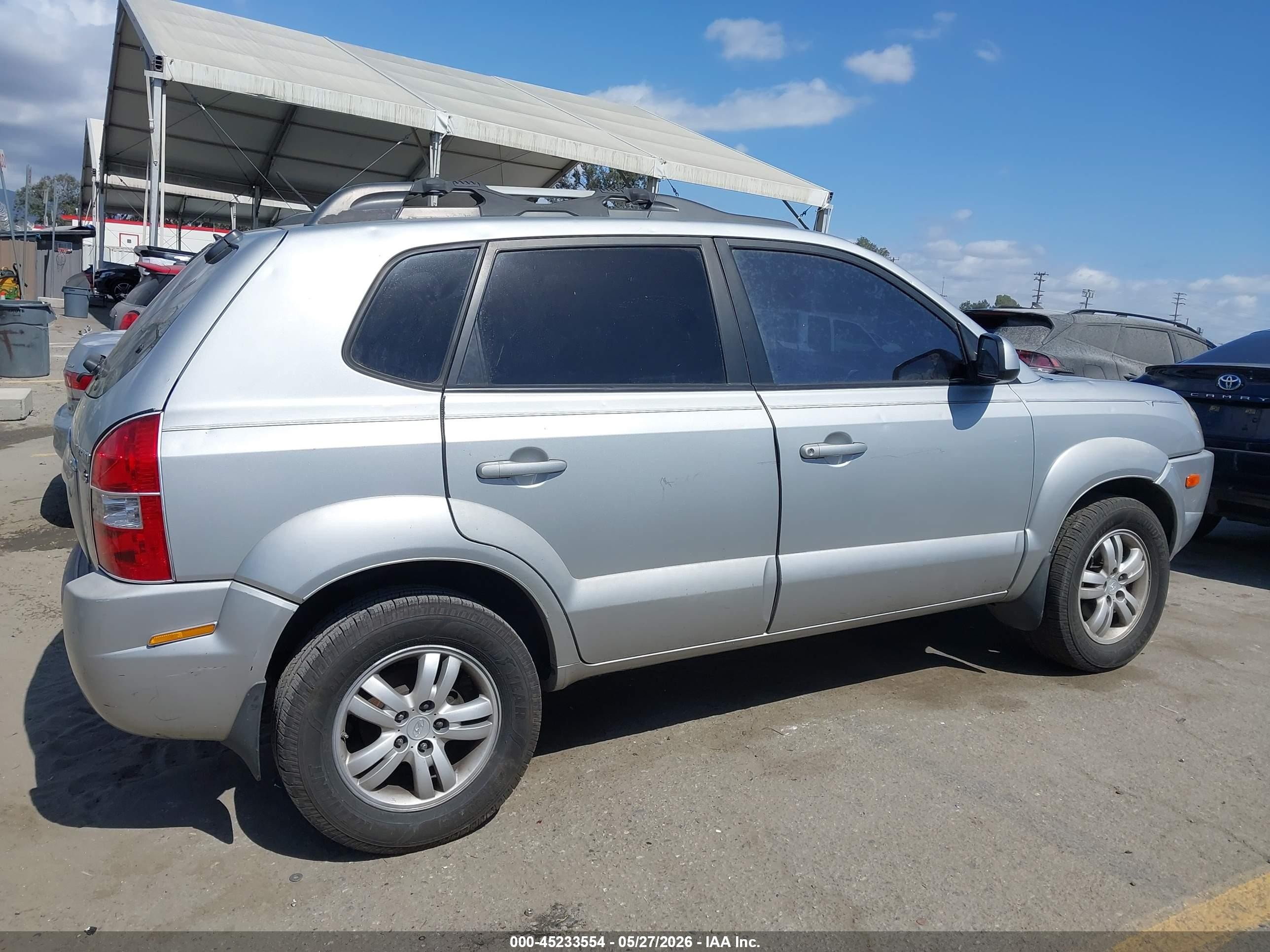 2008 Hyundai Tucson Silver vin: KM8JN12D58U755804