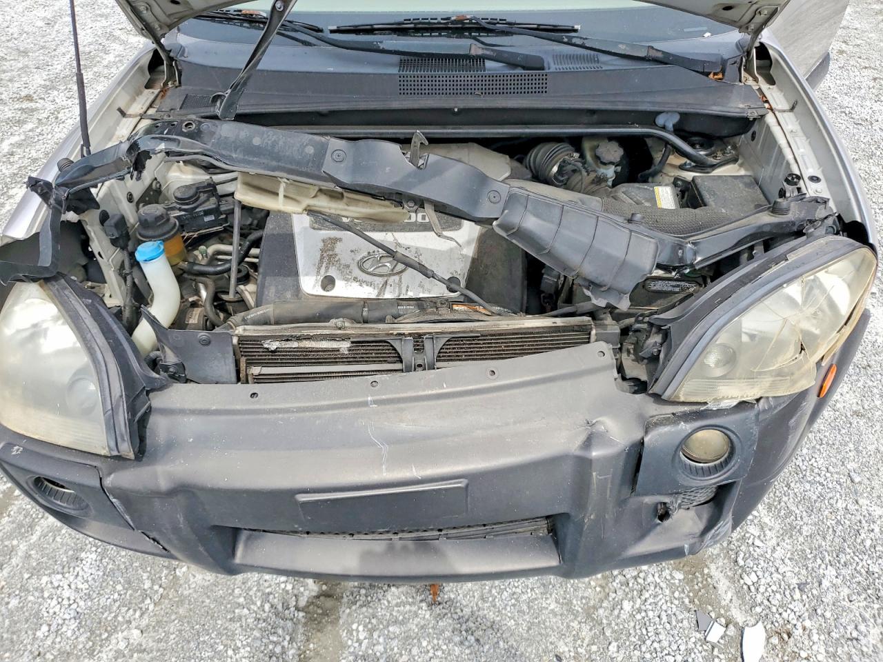 2005 Hyundai Tucson Gls Silver vin: KM8JN12D85U042021