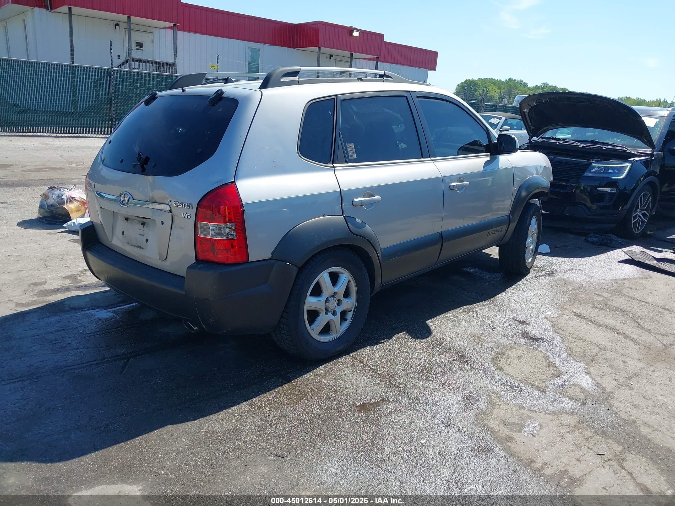 2005 Hyundai Tucson Gls/lx Серебряный vin: KM8JN12D95U044800