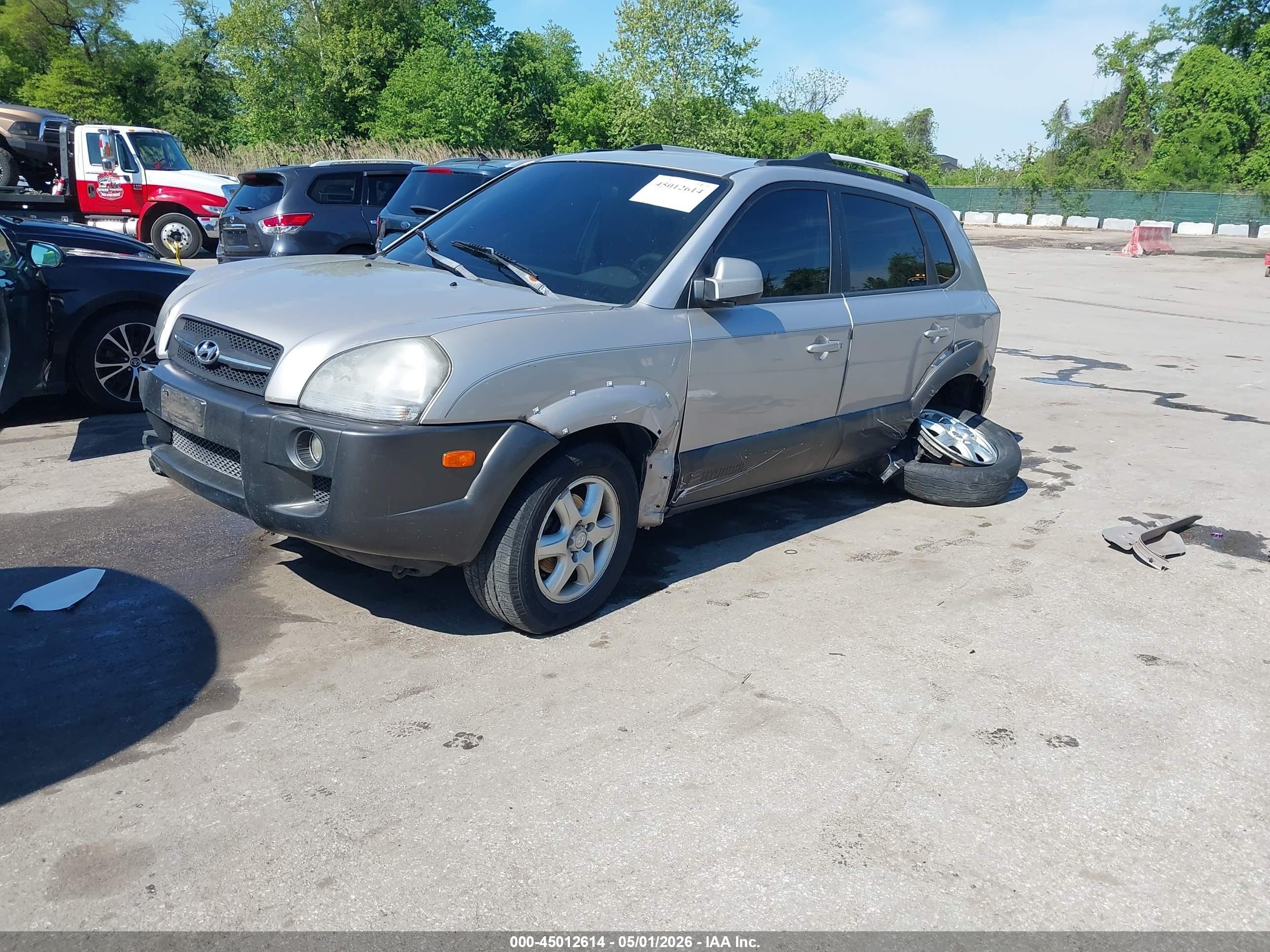 2005 Hyundai Tucson Gls/lx Серебряный vin: KM8JN12D95U044800