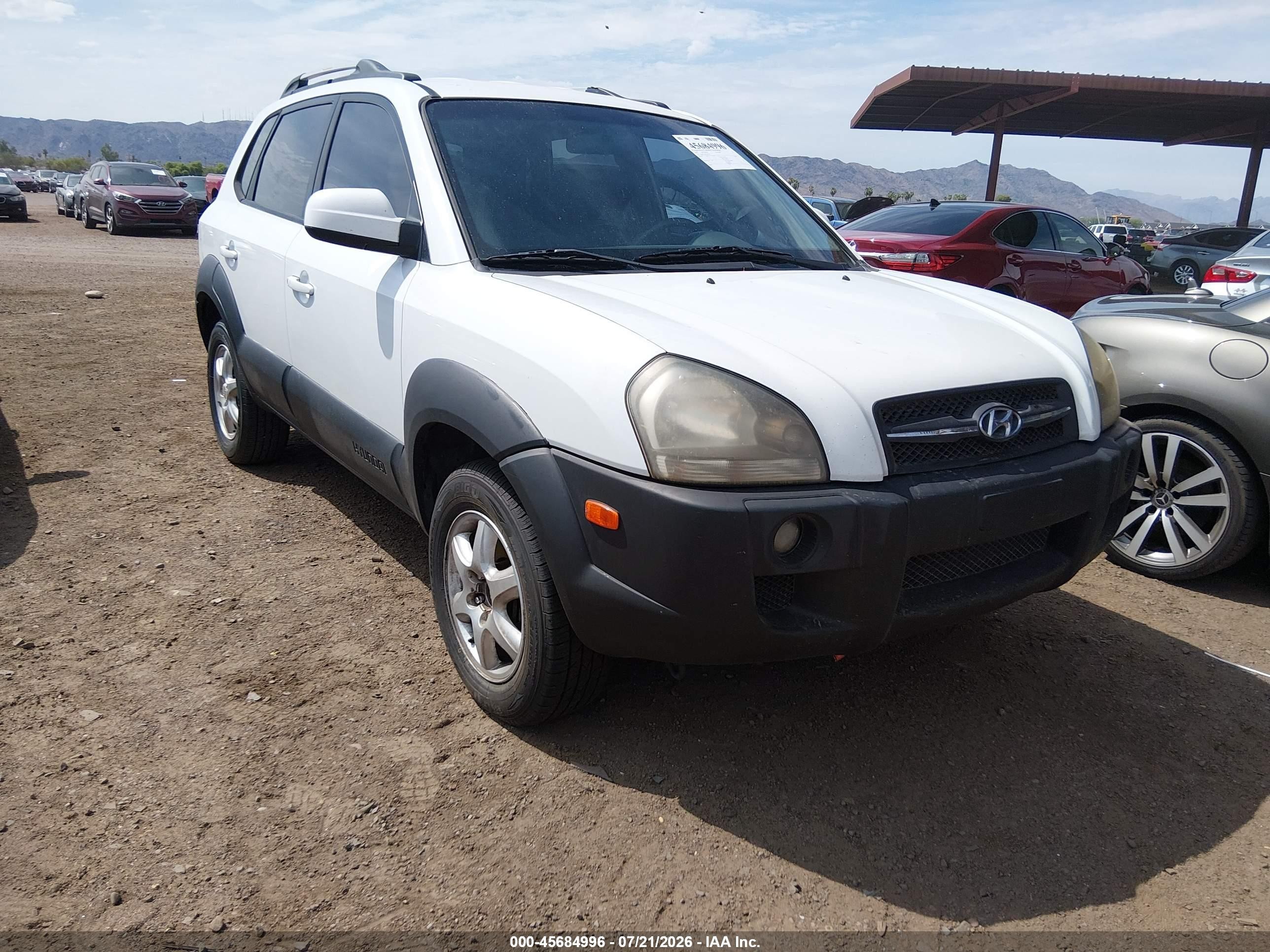 2005 Hyundai Tucson Gls/lx White vin: KM8JN12D95U052542