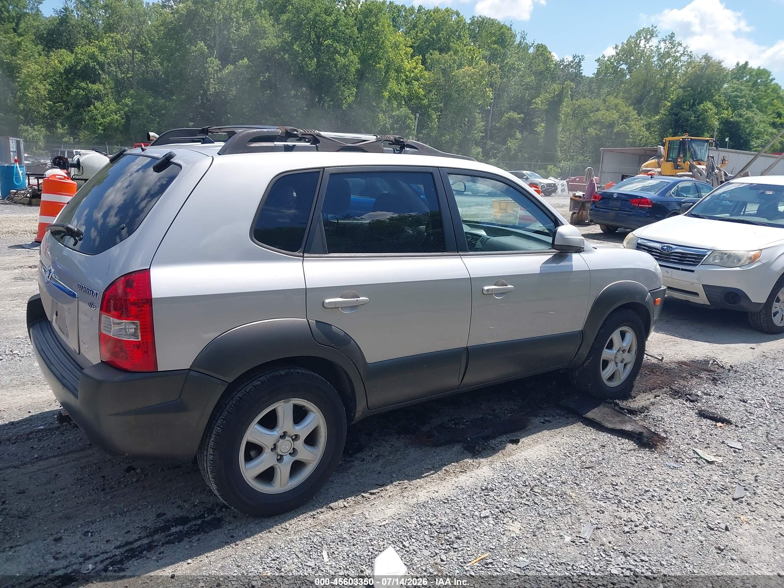 2005 Hyundai Tucson Gls/lx Silver vin: KM8JN12DX5U129368