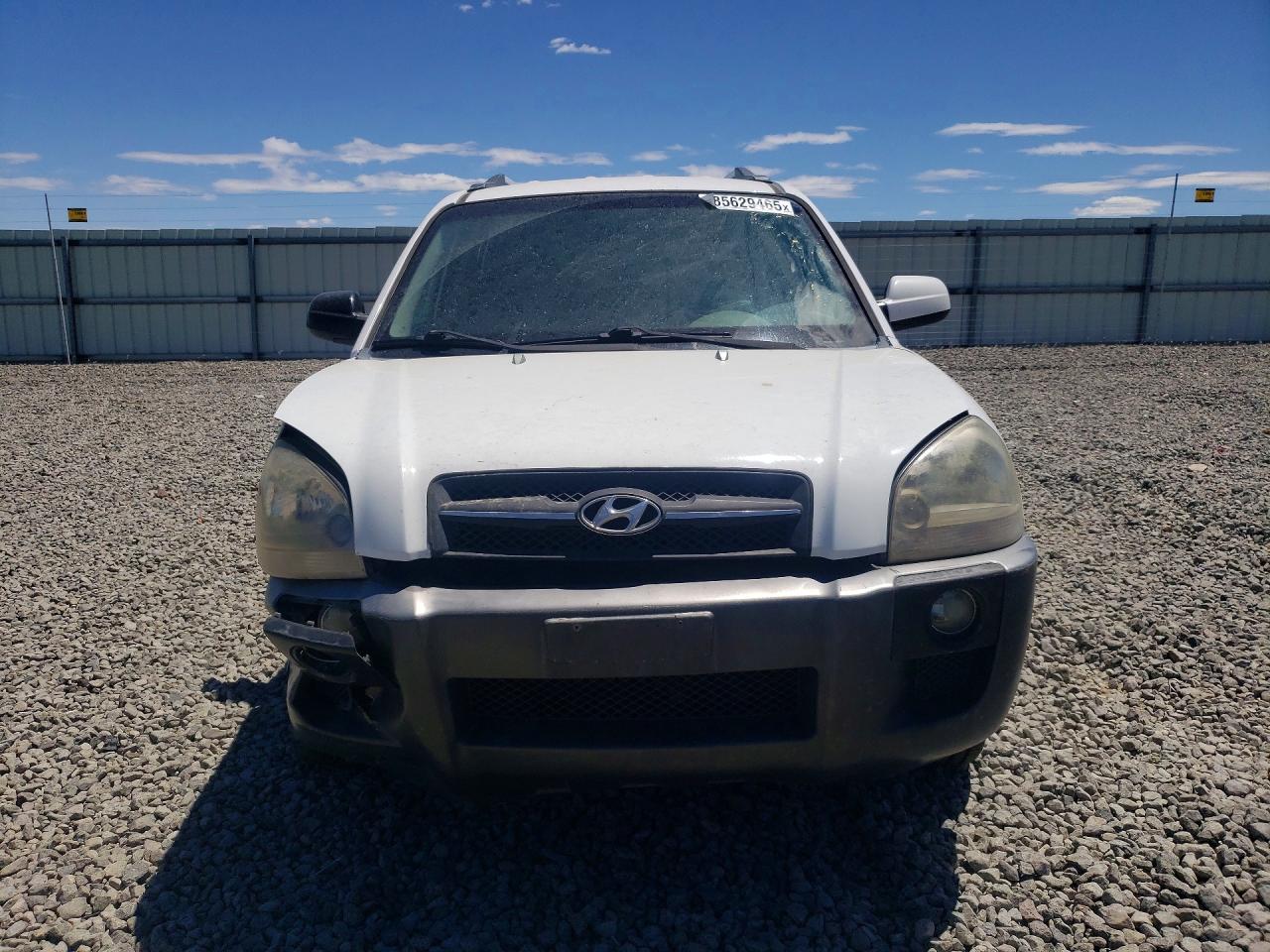2008 Hyundai Tucson Se White vin: KM8JN72D18U799222
