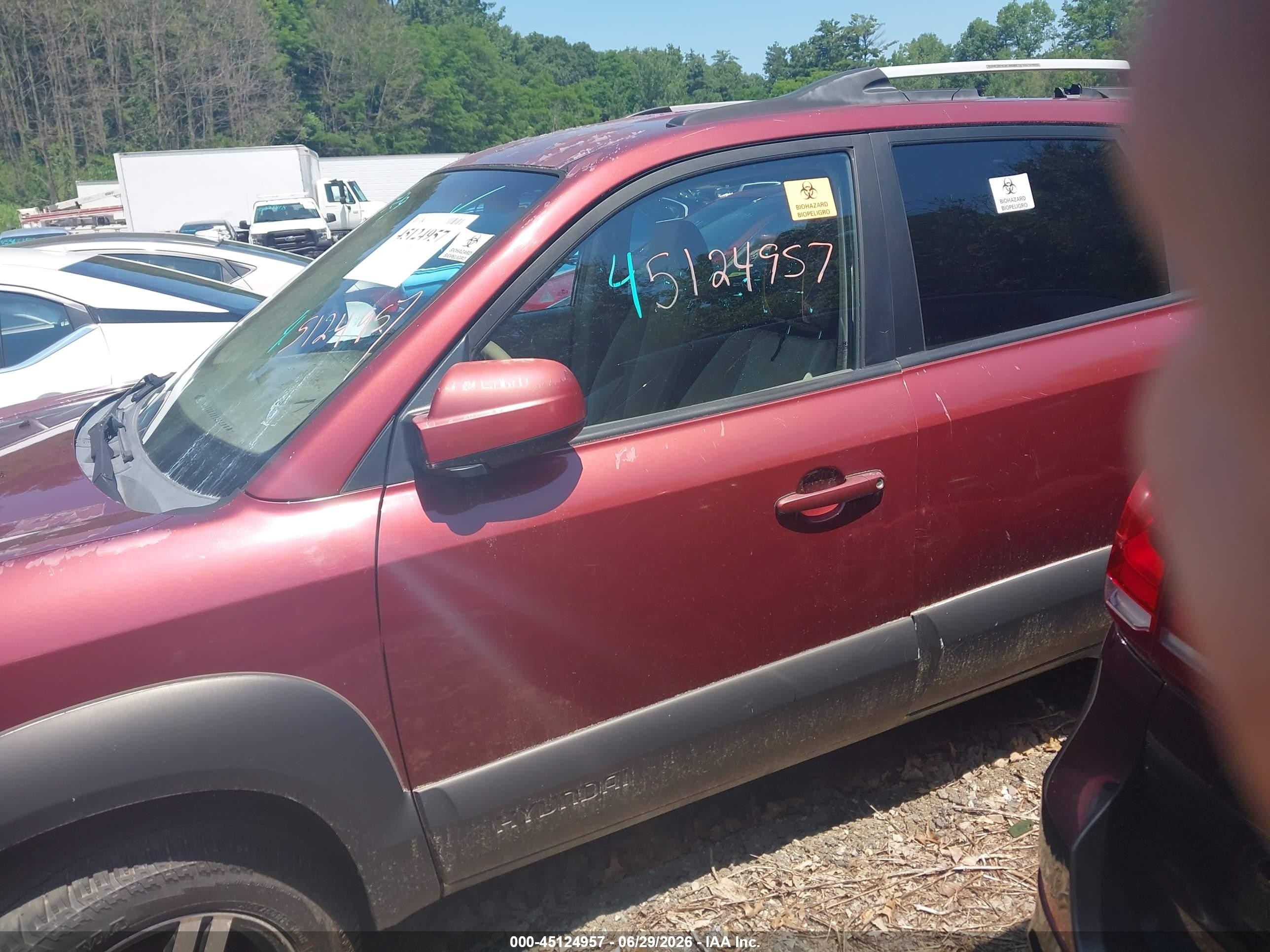 2005 Hyundai Tucson Gls/lx Red vin: KM8JN72D55U121939